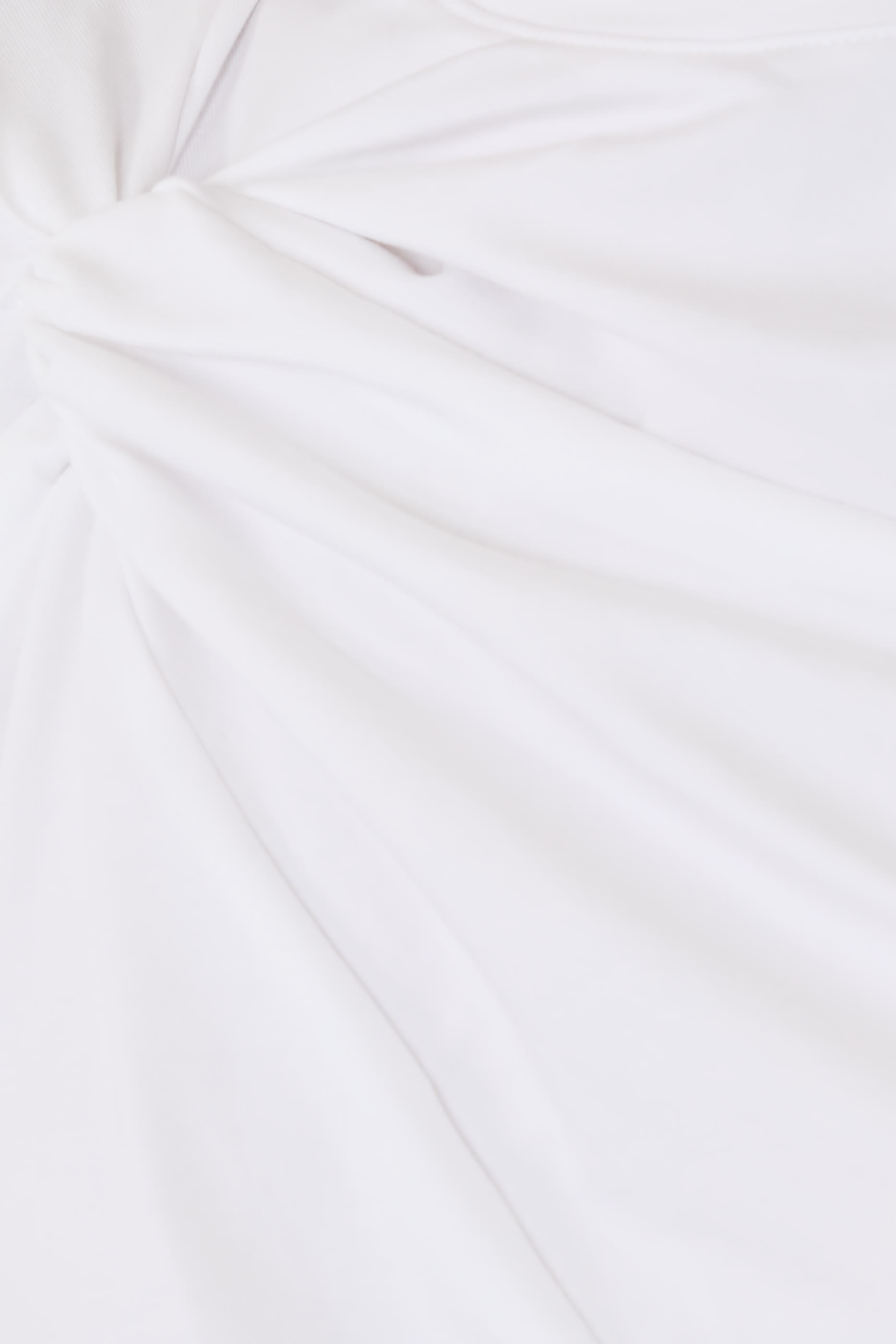 تيشيرت بعقدة قماش مطاطي للغاية