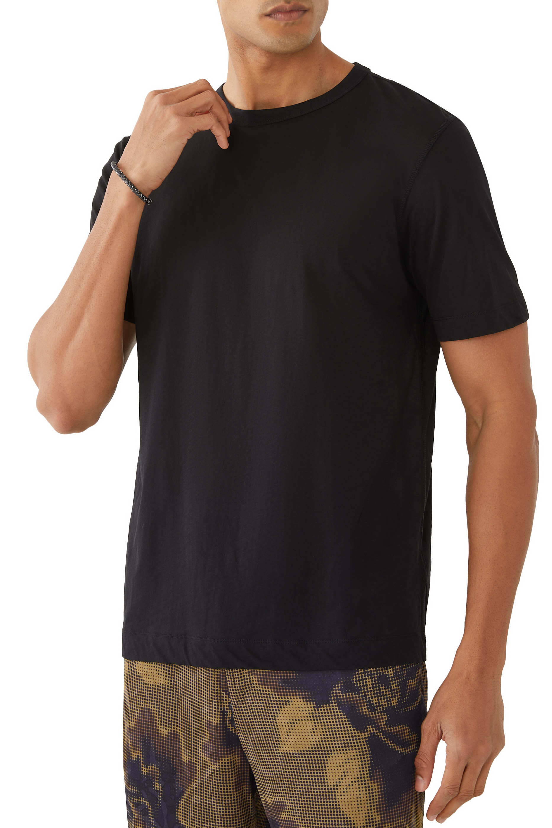 تيشيرت هابا بياقة ضيقة