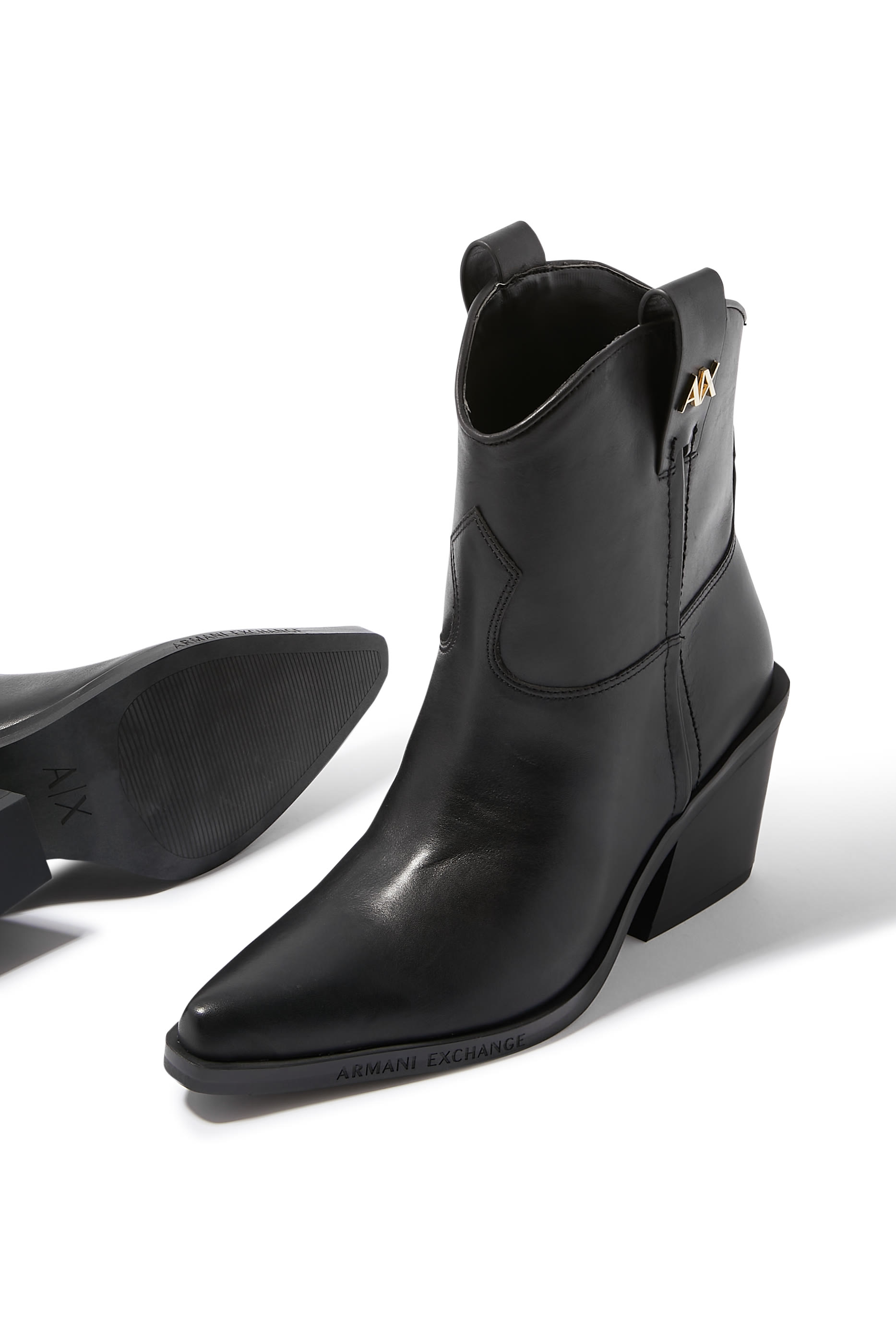 بوت كاوبوي بكعب