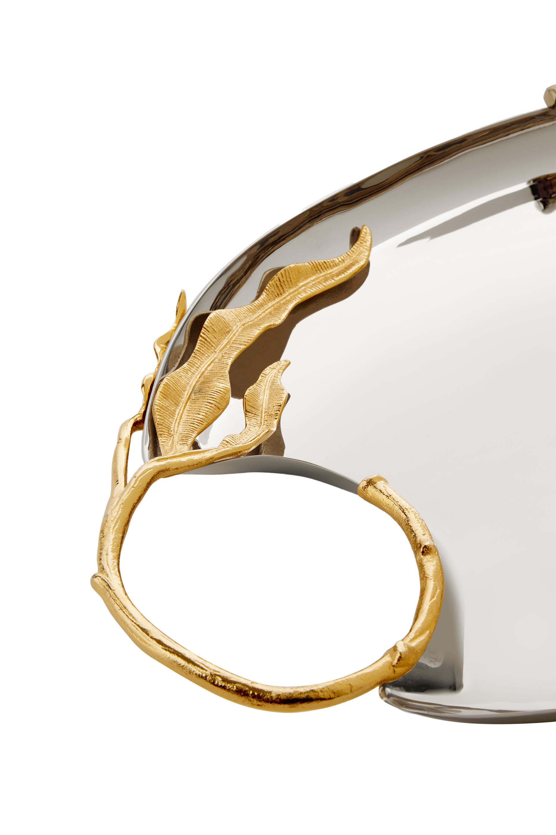 صينية فيرن متوسطة