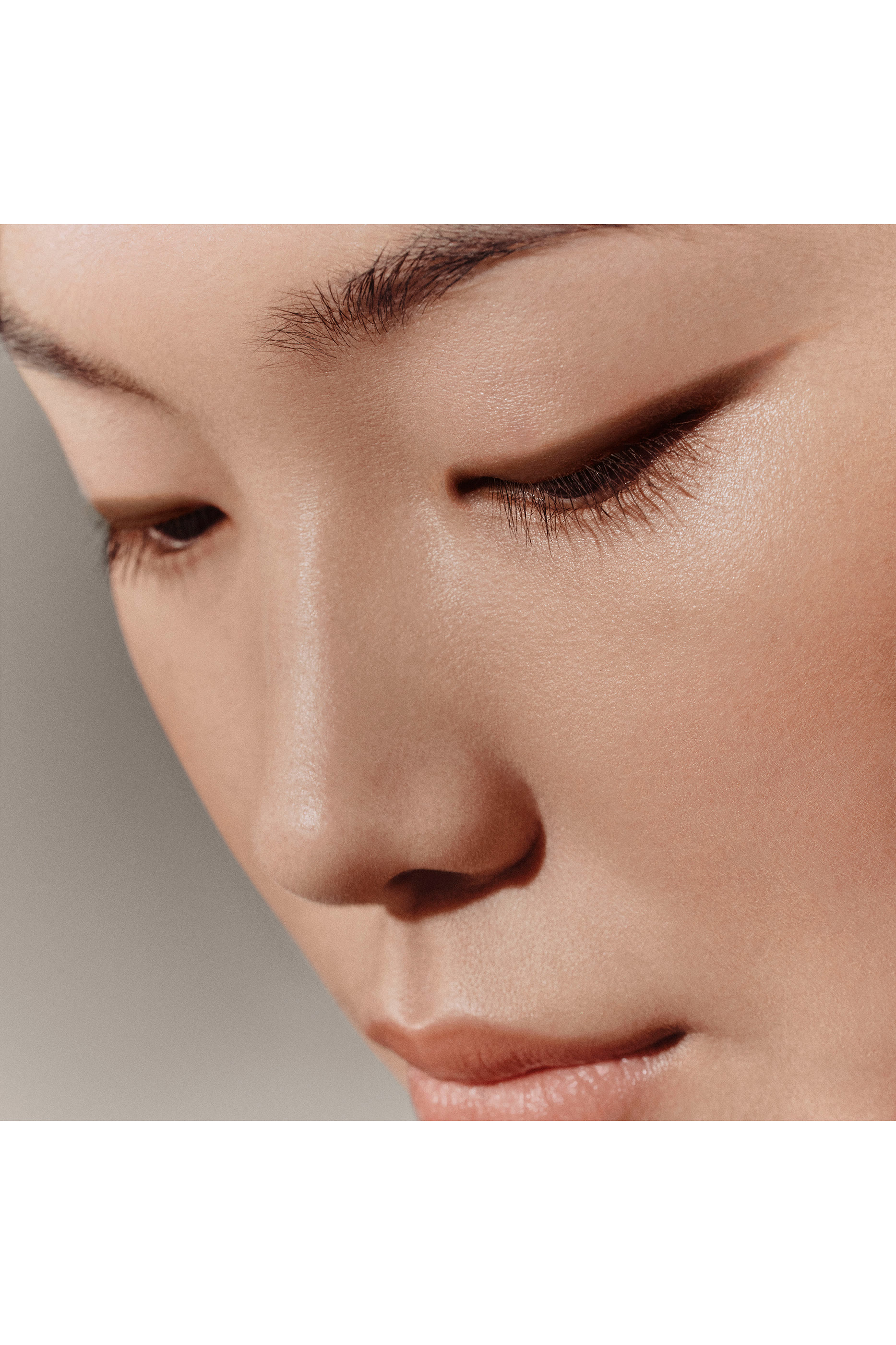 قلم لتحديد العيون Trait d'Herm&egrave;s