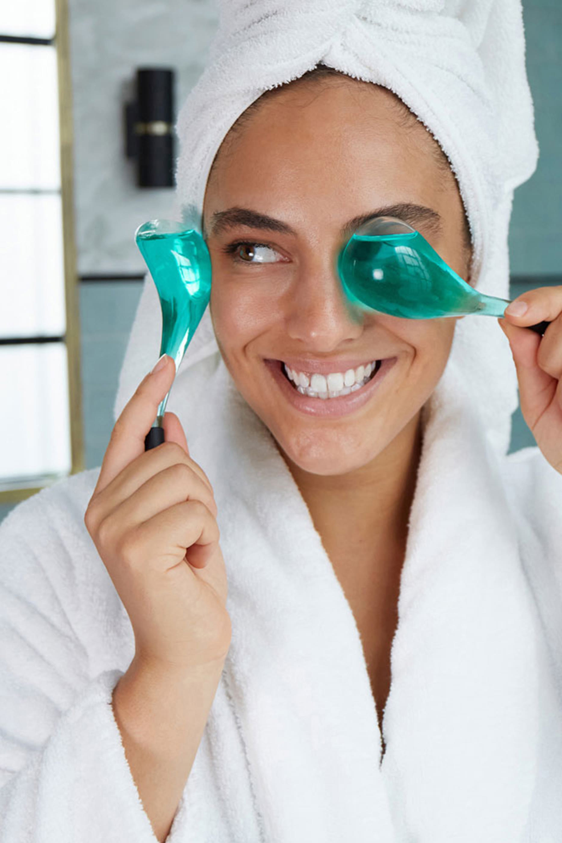 أداة تدليك الوجه آيس سبون