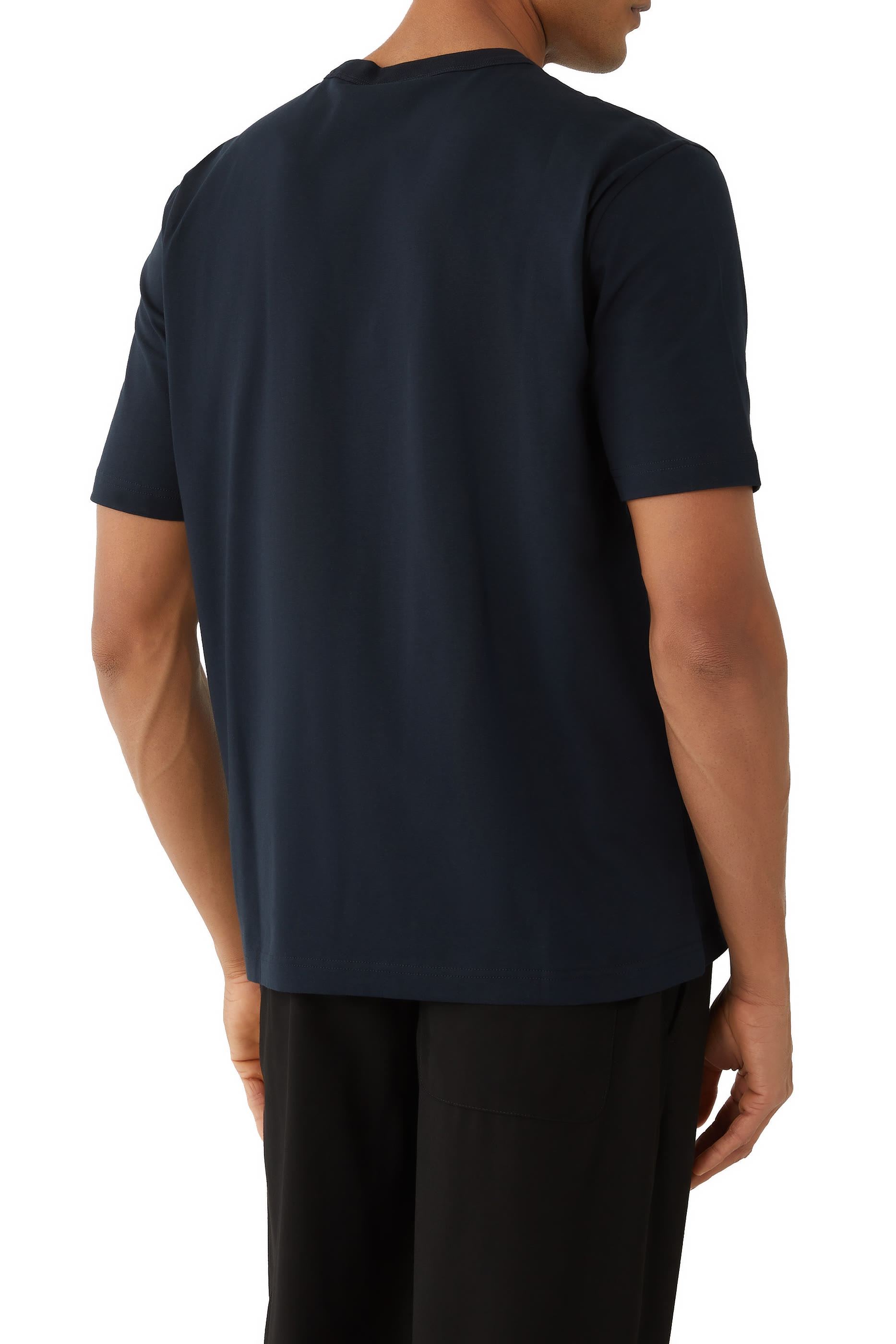 تيشيرت بطبعات شعار الماركة