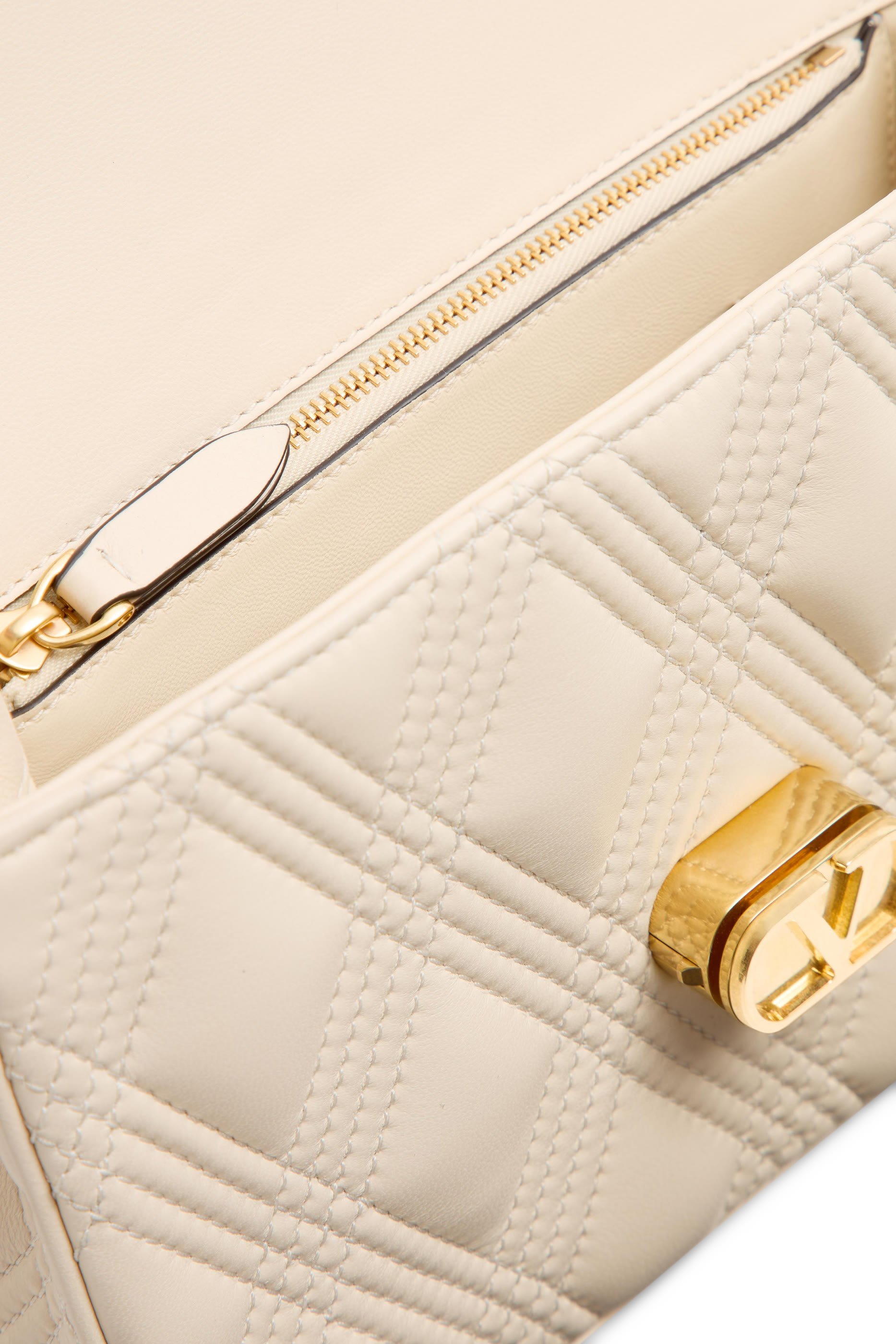 حقيبة كتف كويلتي 67 متوسطة