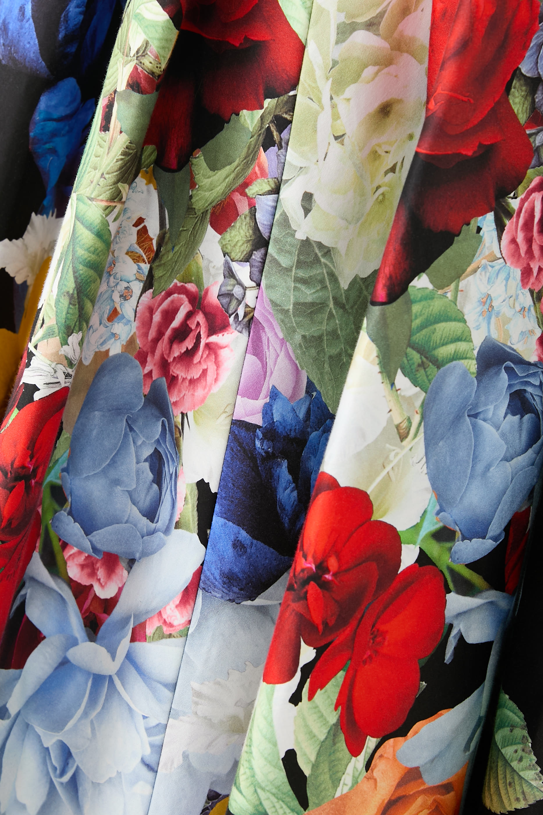 فستان أدلي متوسط الطول بخصر منخفض