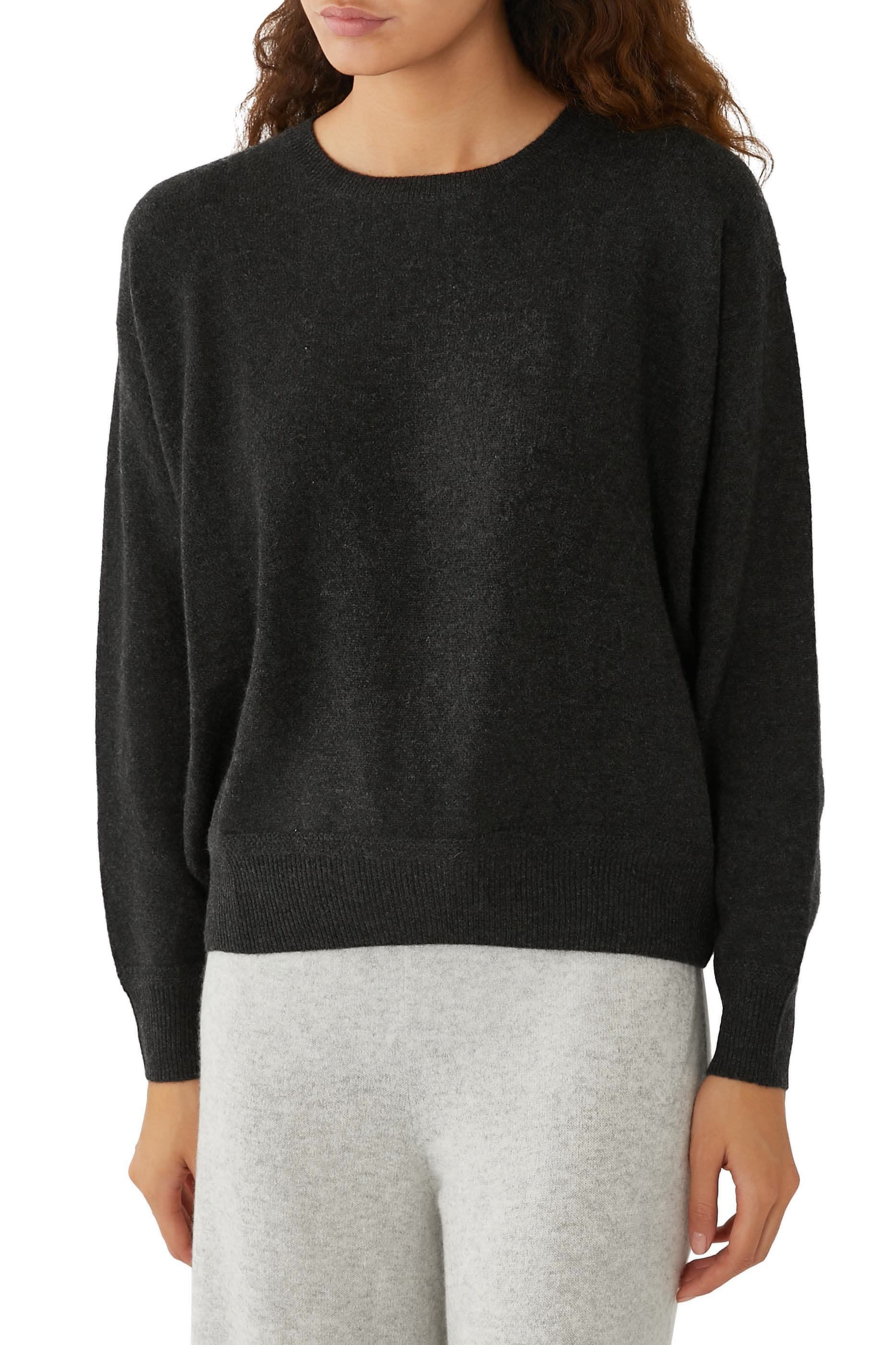 كنزة ماليبو بياقة ضيقة