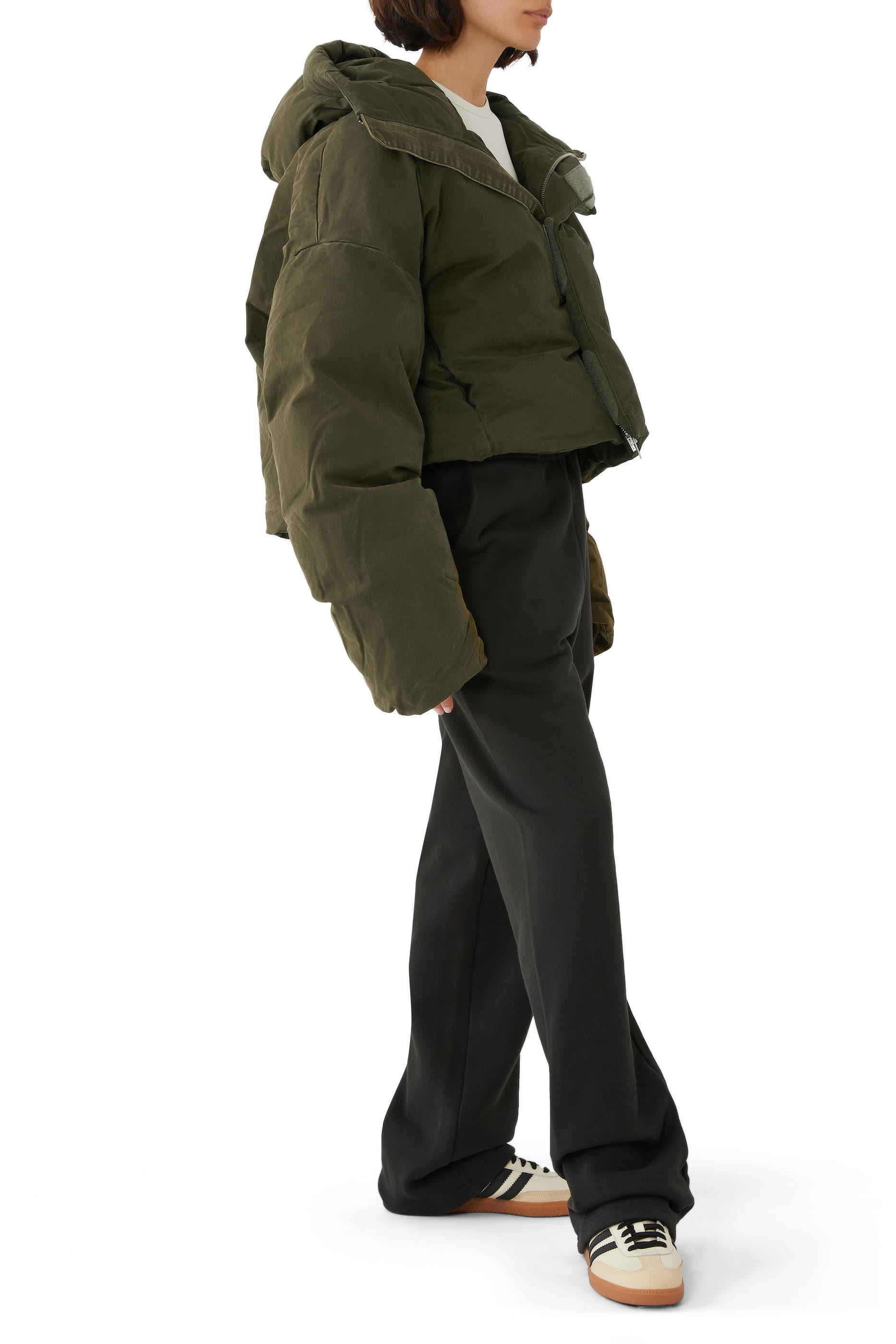 جاكيت بافر ام ام ال بغطاء رأس