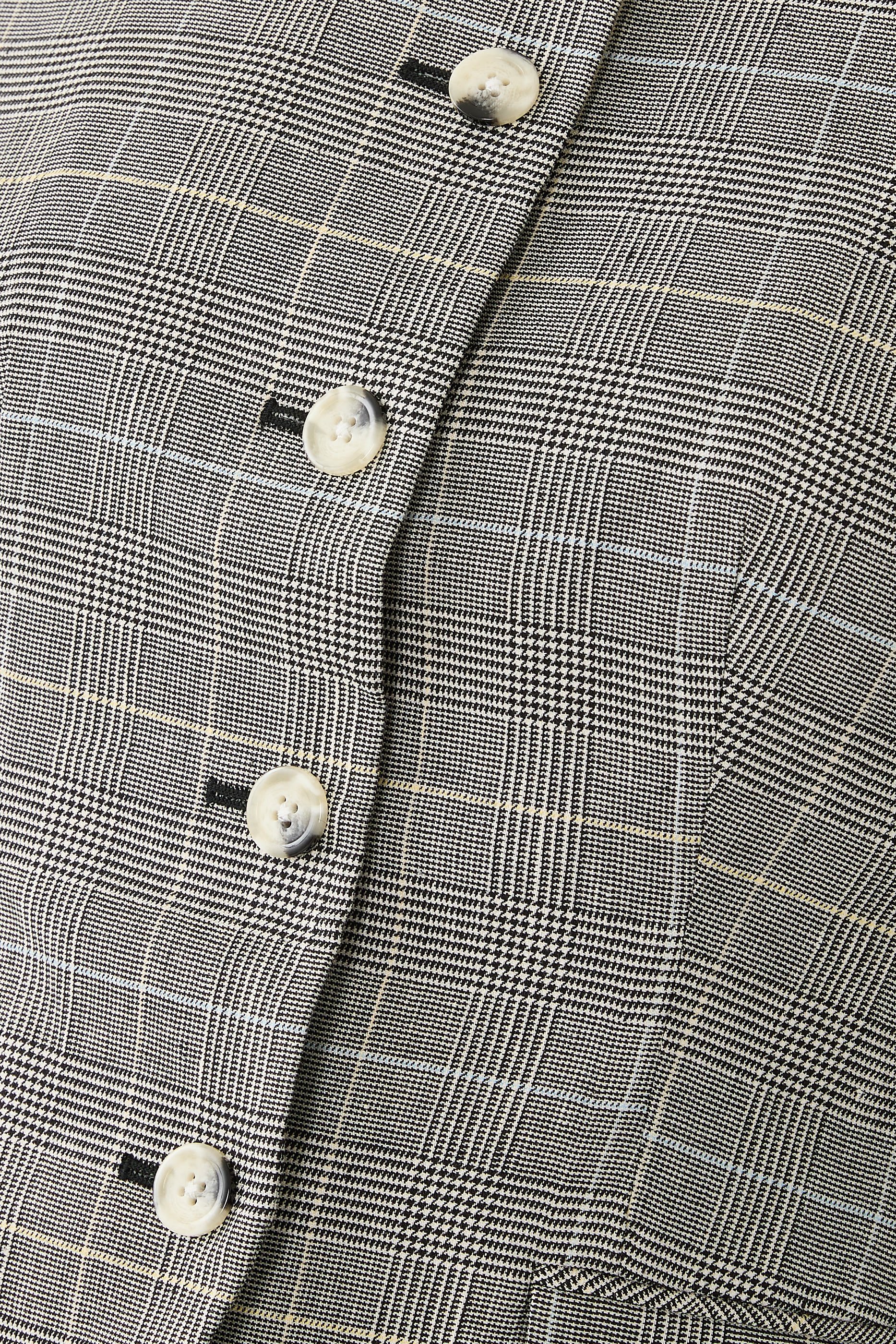 فيست لويس كتان