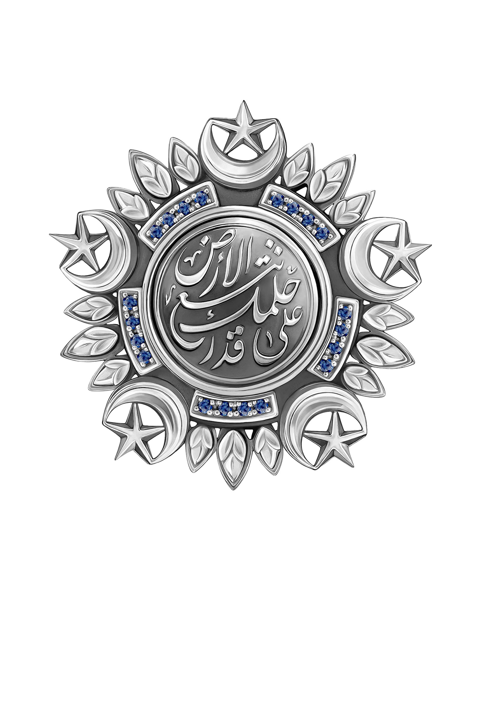 بروش ميدايون بدبوس مرصع بياقوت، فضة استرلينية