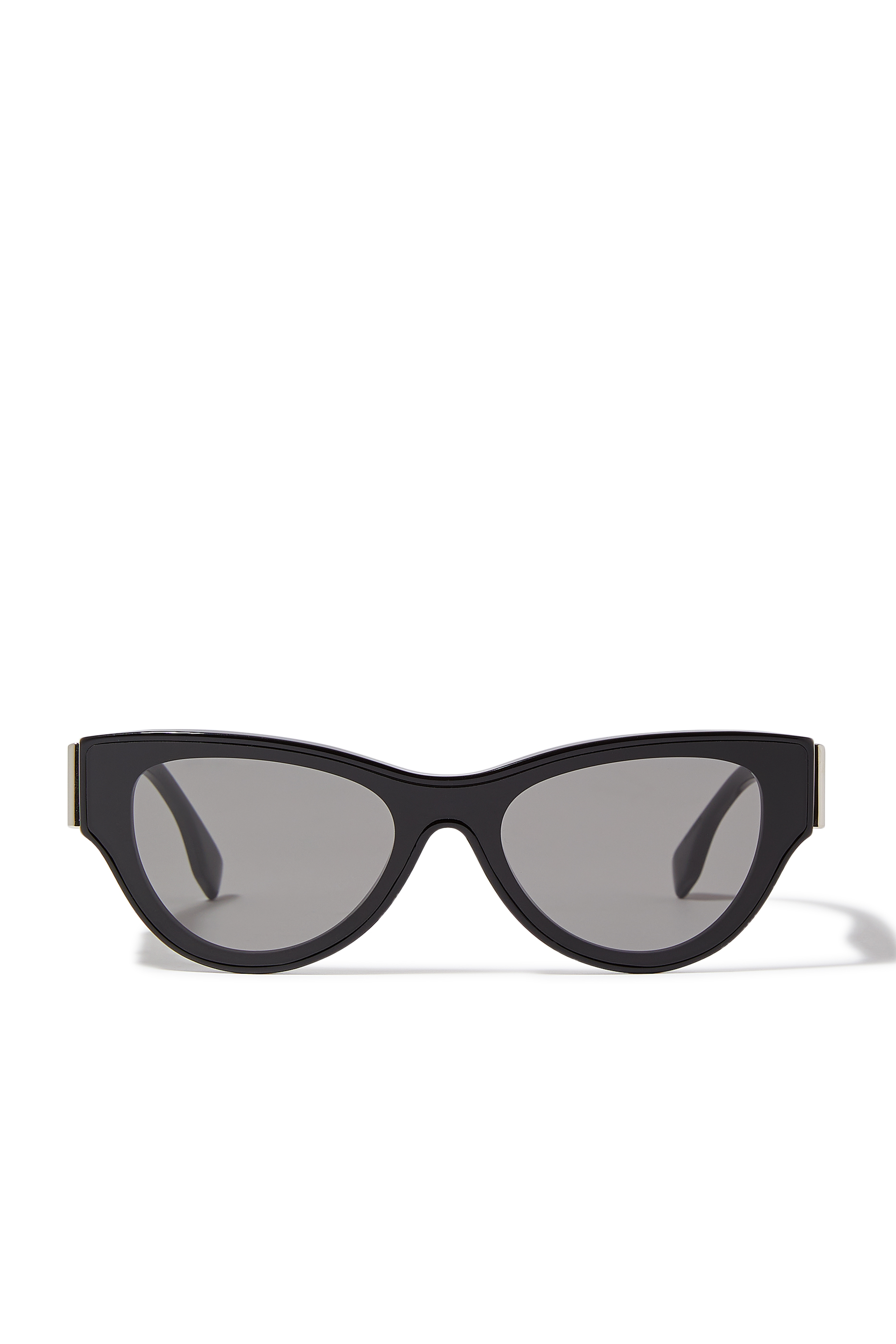 نظارة شمسية فيرست بإطار بتصميم عين القطة