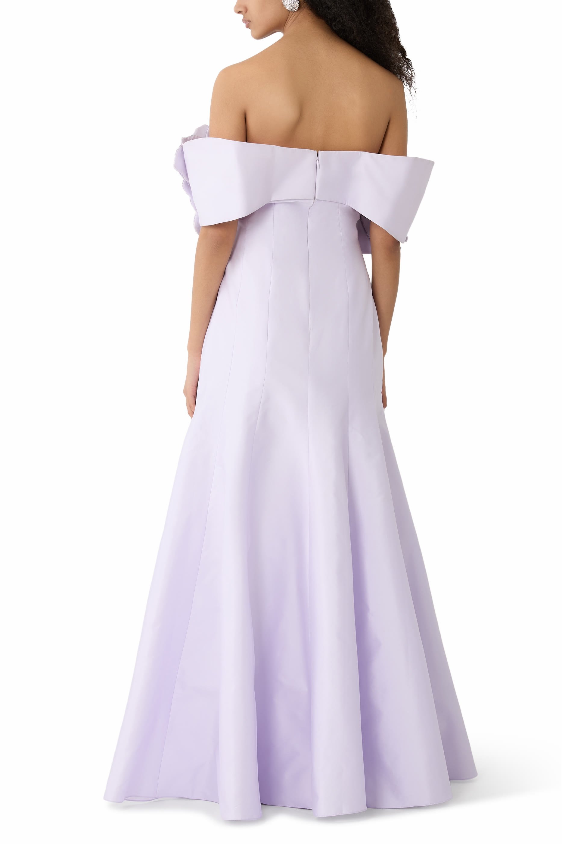 فستان سهرة مطرز بزهور أوركيد بارزة الملمس