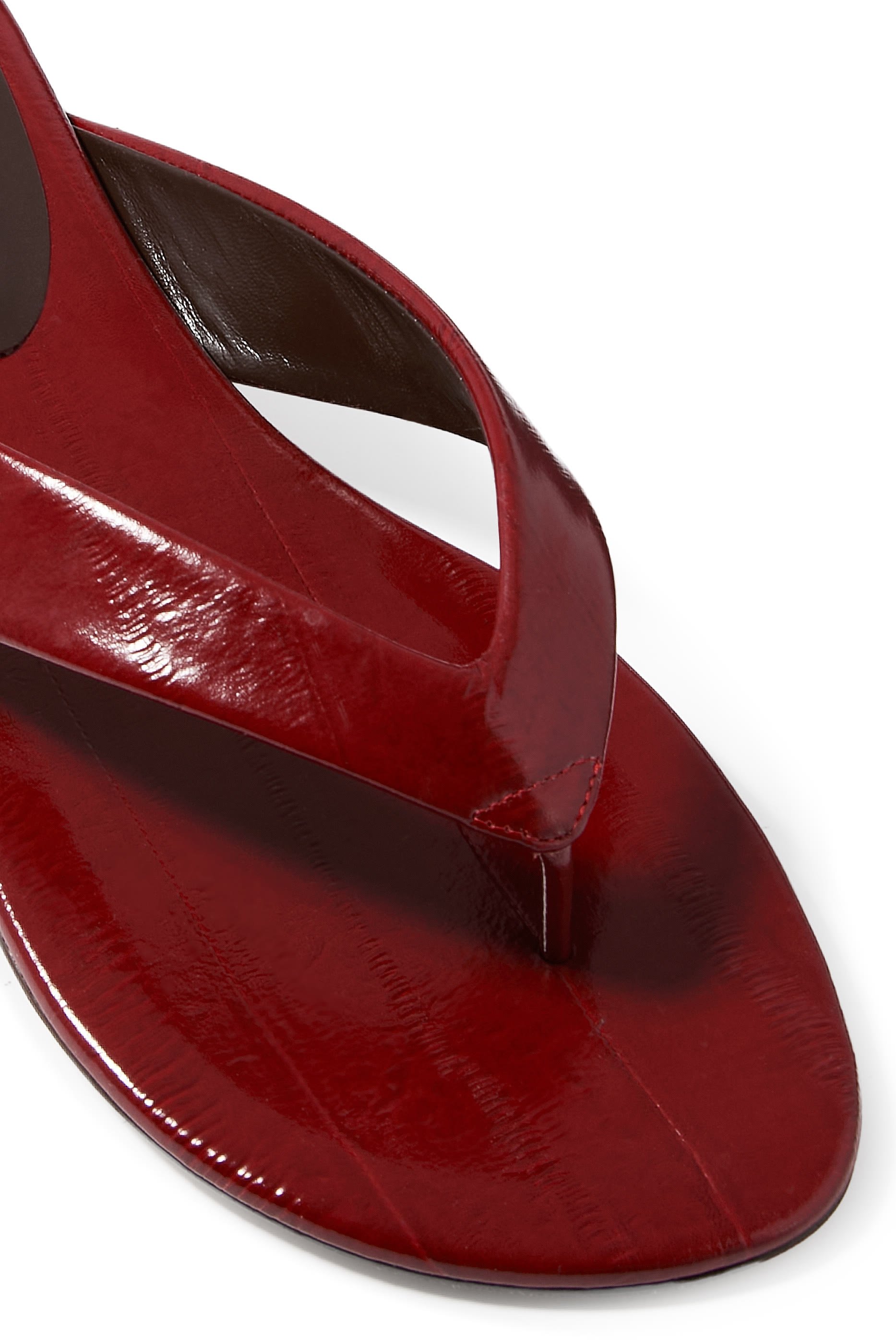 صندل ثونغ بنعل مسطح بنقشة جلد ثعبان