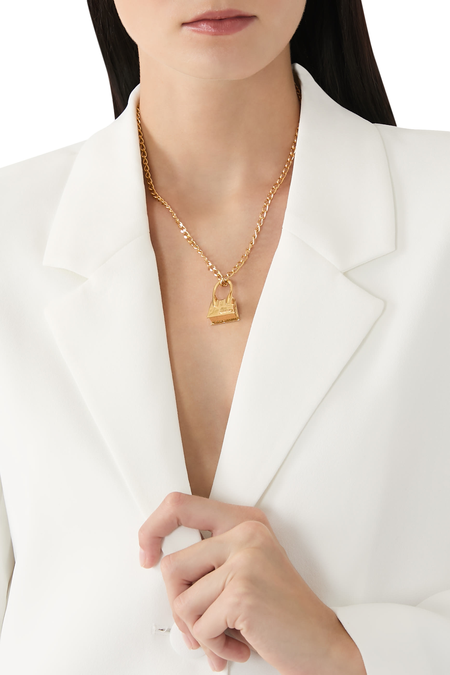 قلادة ذا تشيكيتو