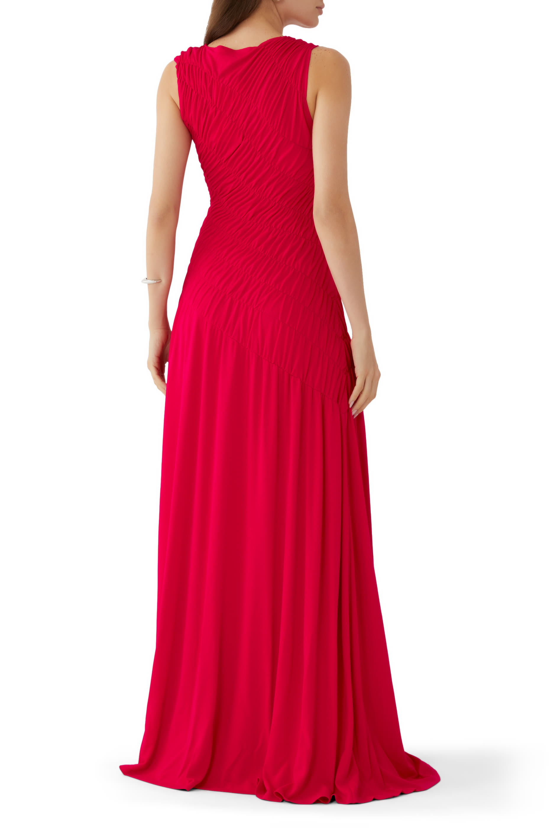 فستان طويل بلا أكمام بكشكش