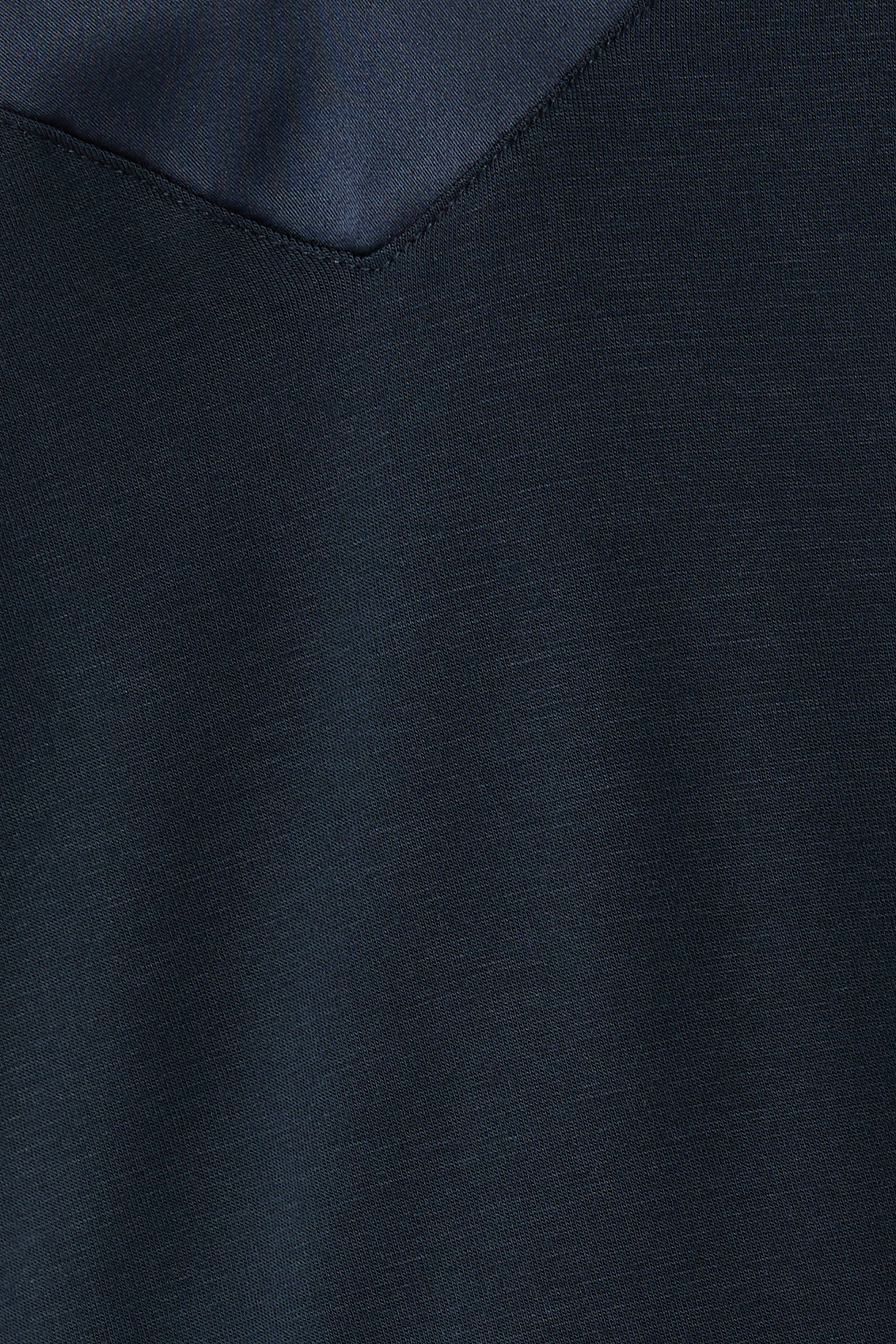 طقم بيجامة جيرسيه بحواف ستان