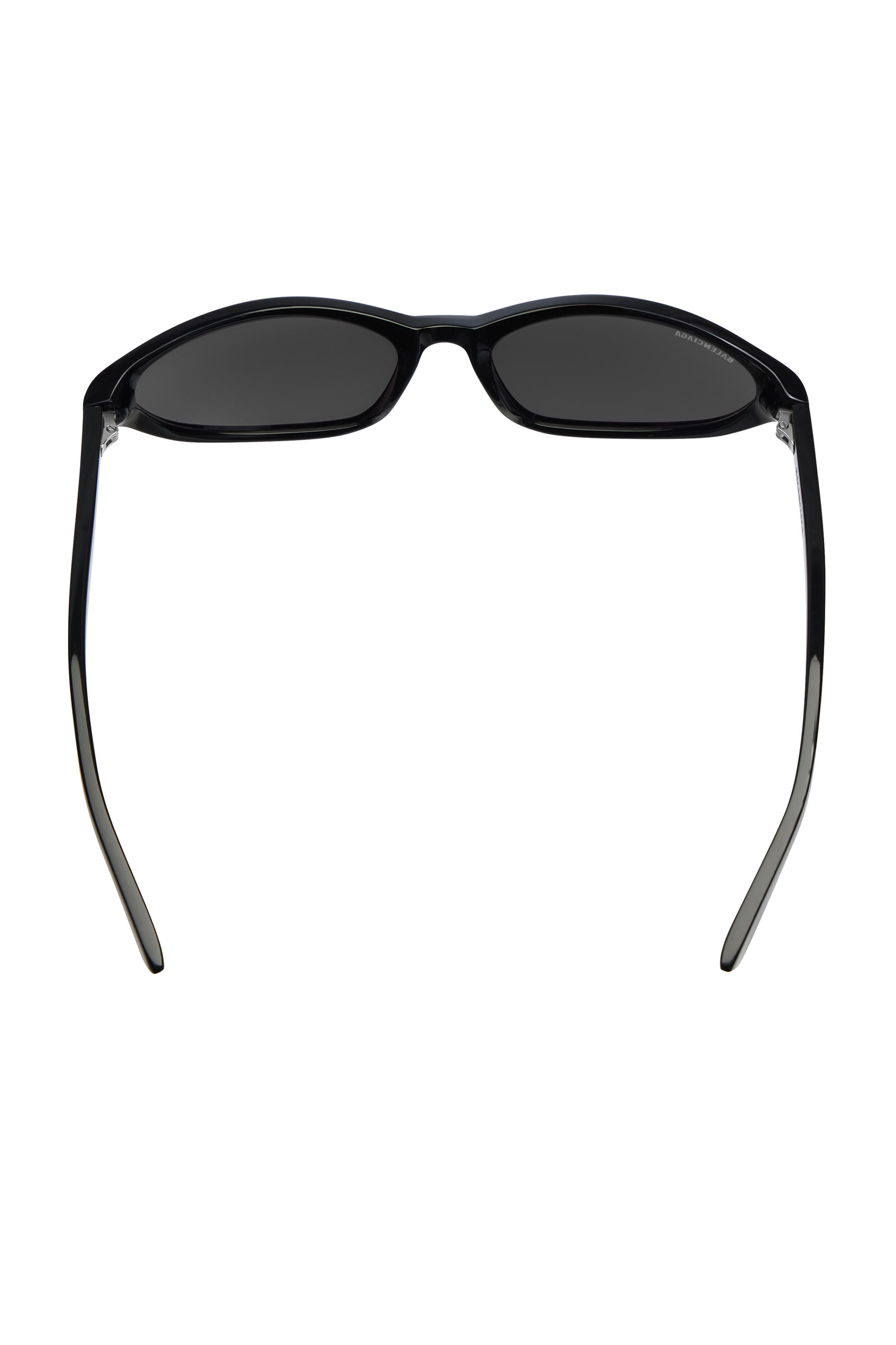 نظارة شمسية نيو بإطار بيضاوي