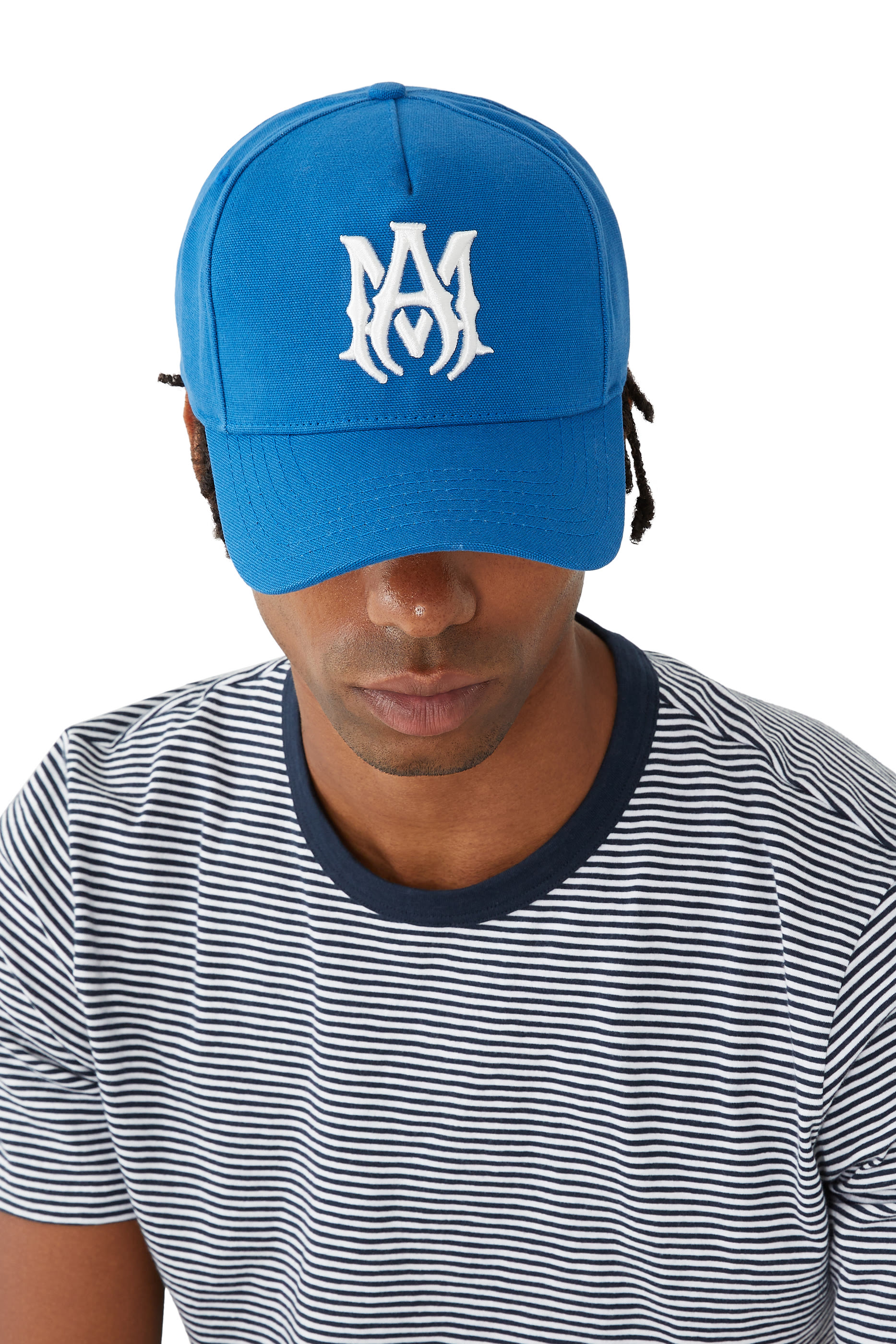 كاب قنب بشعار الماركة