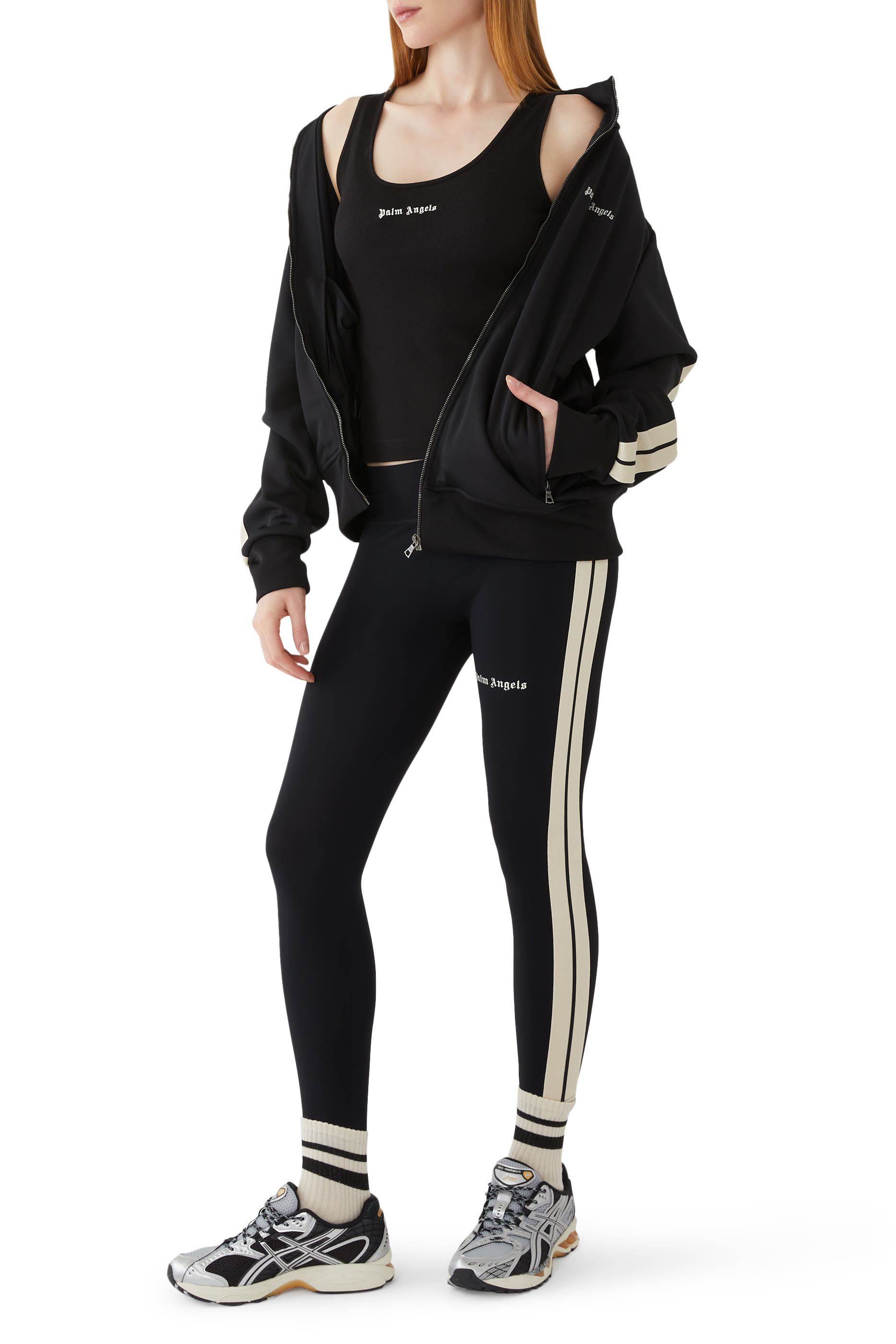 بلوزة كلاسيكية مضلعة بلا أكمام