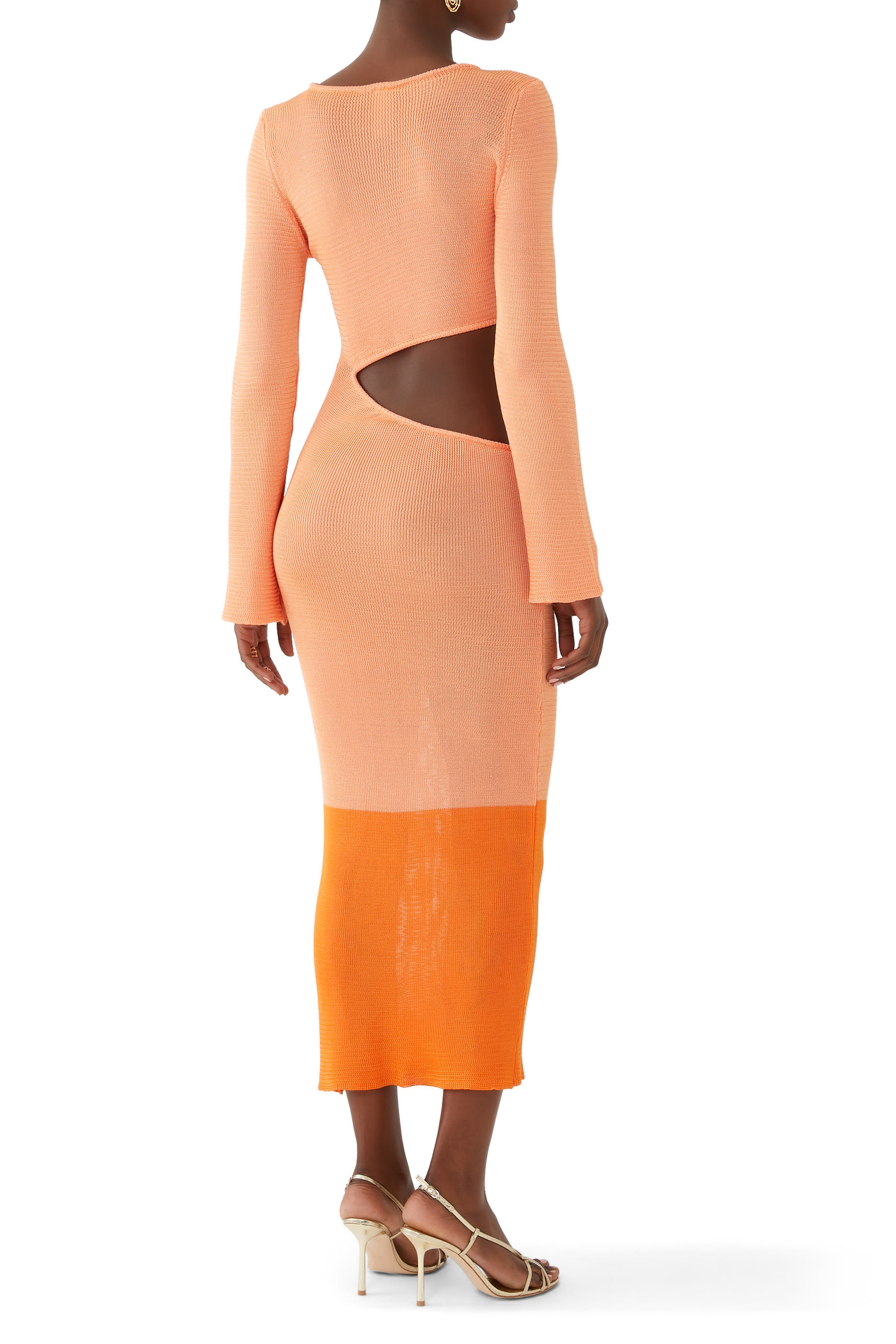 فستان بيتسي بأكمام طويلة