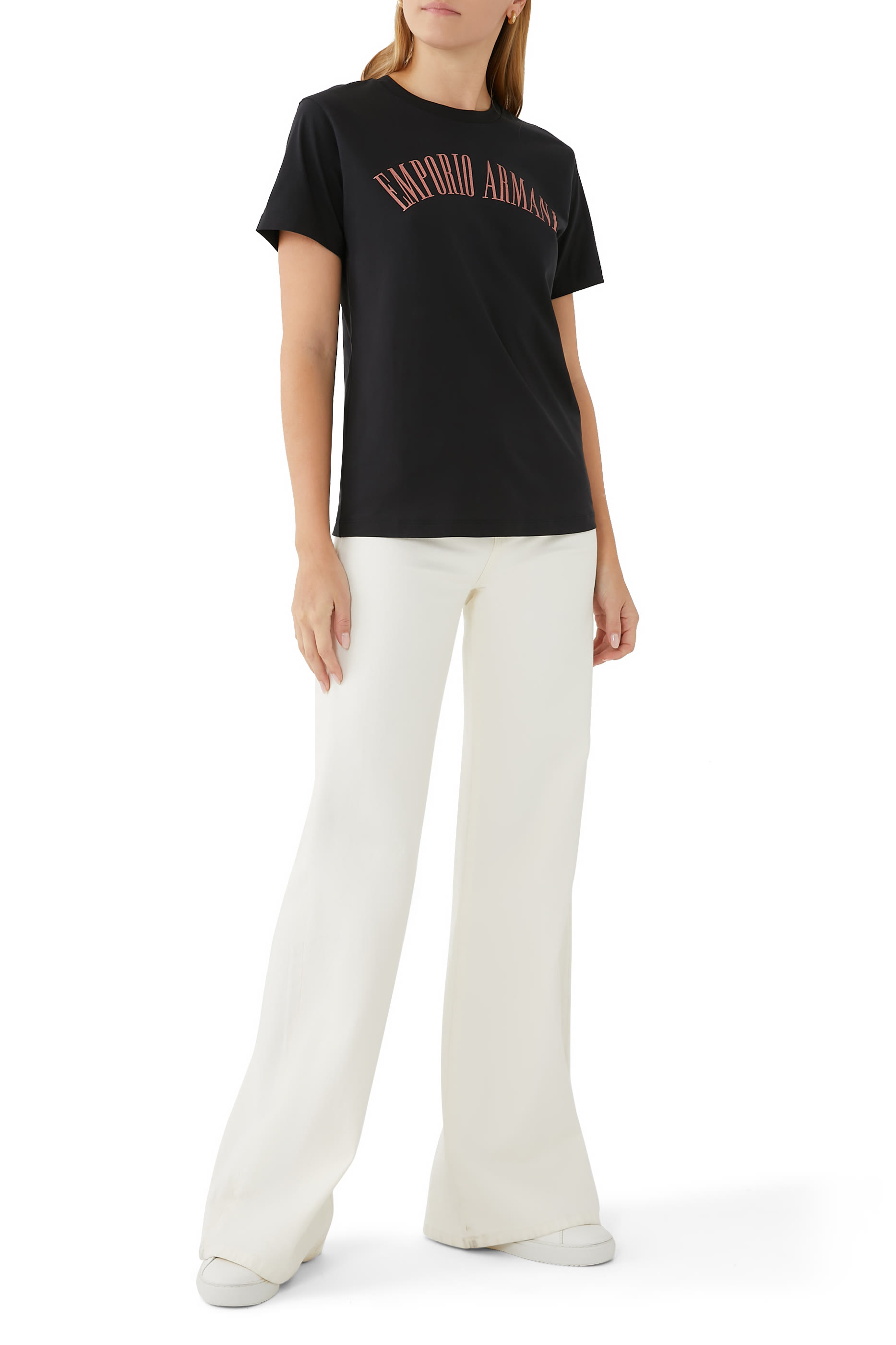 تيشيرت بطبعات شعار الماركة مزين بالغليتر