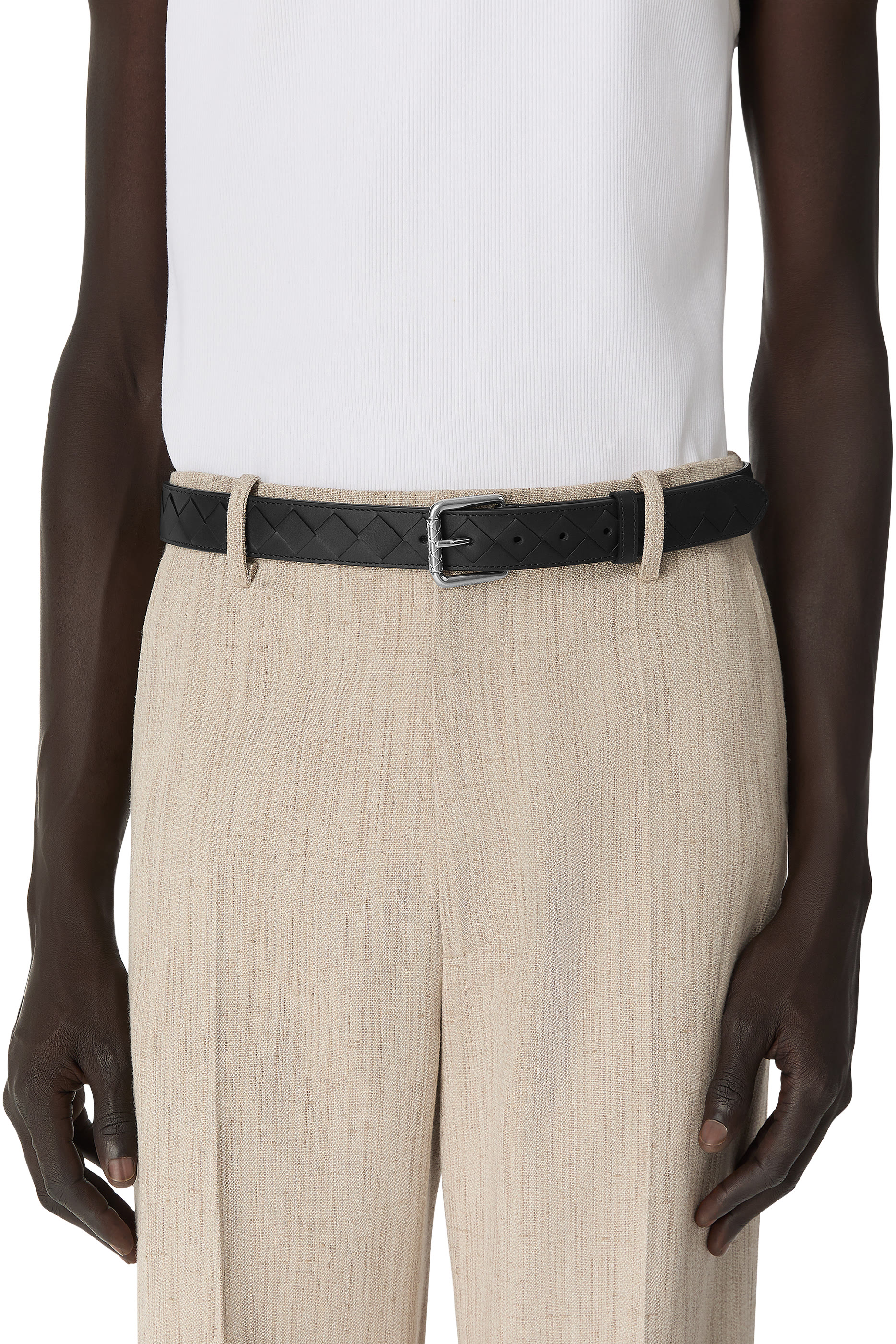 حزام بتصميم مجدول