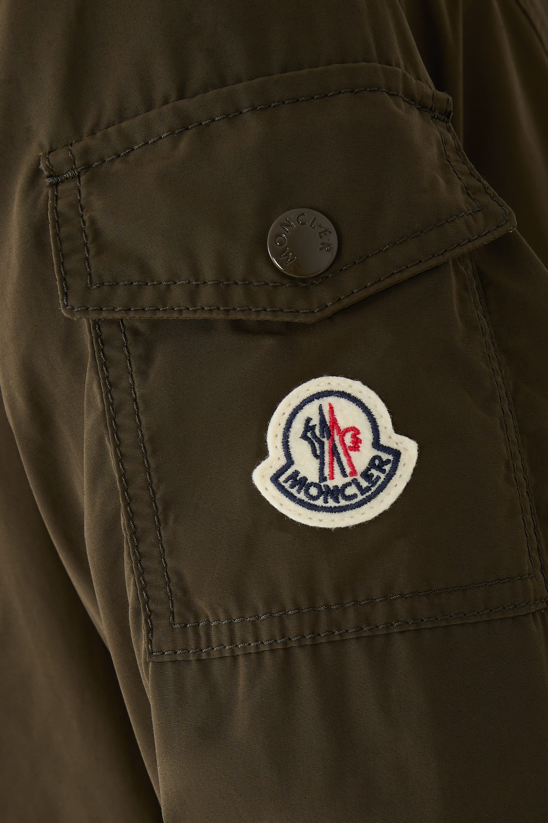 جاكيت باركا لياندرو بغطاء للراس