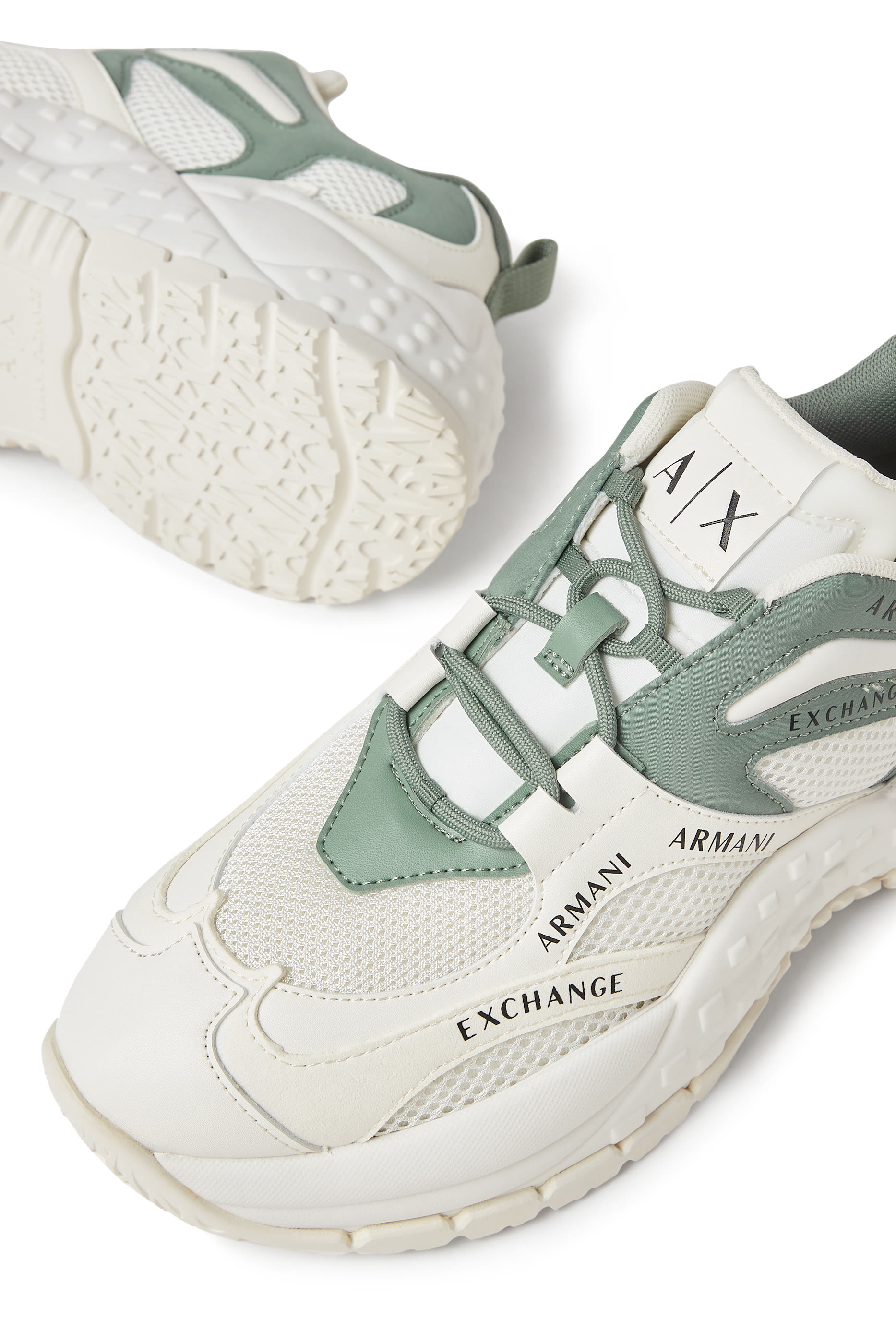 سنيكرز سامر بيتس بكاحل منخفض