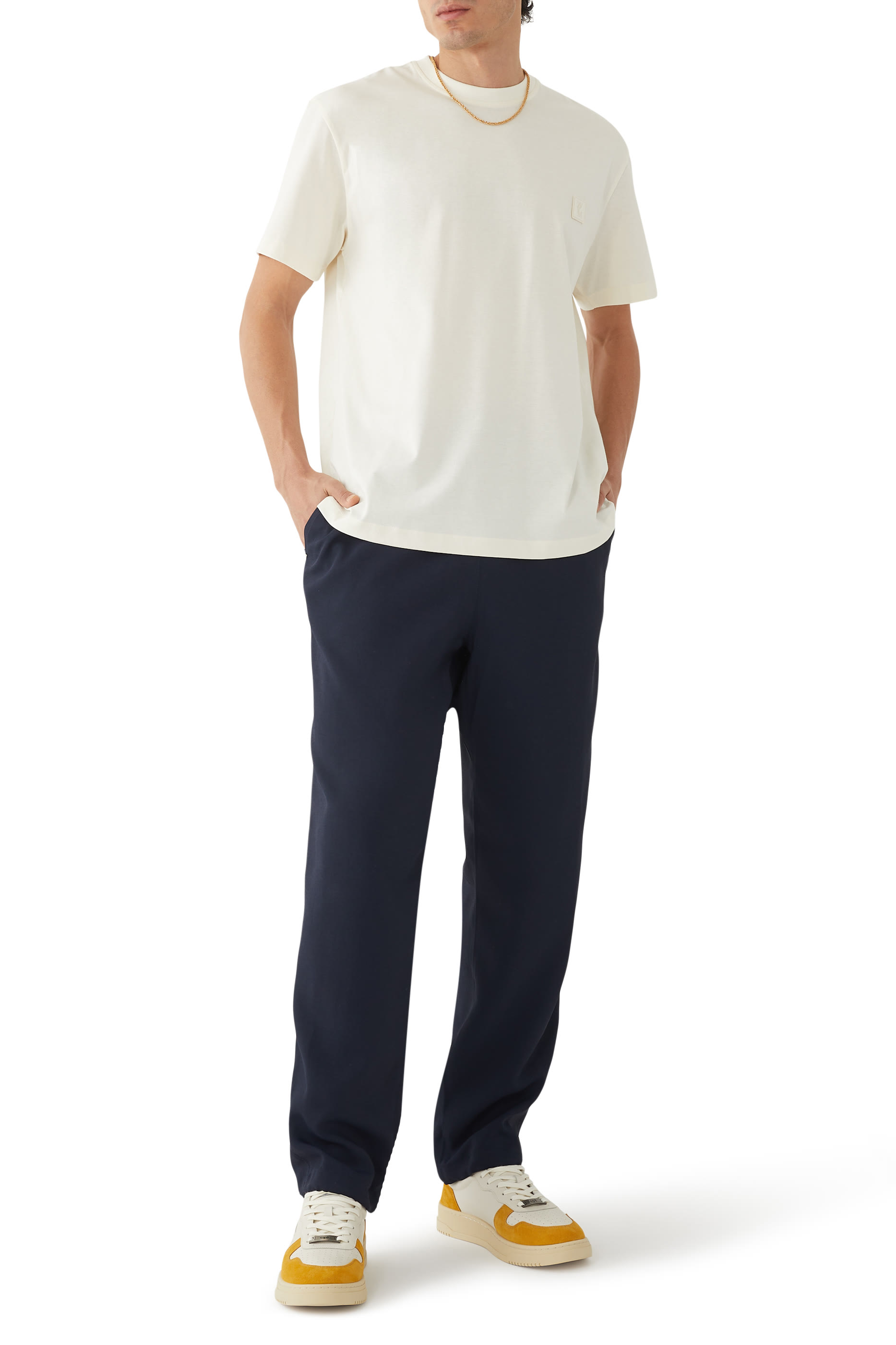 بنطال رياضي مريح للسفر