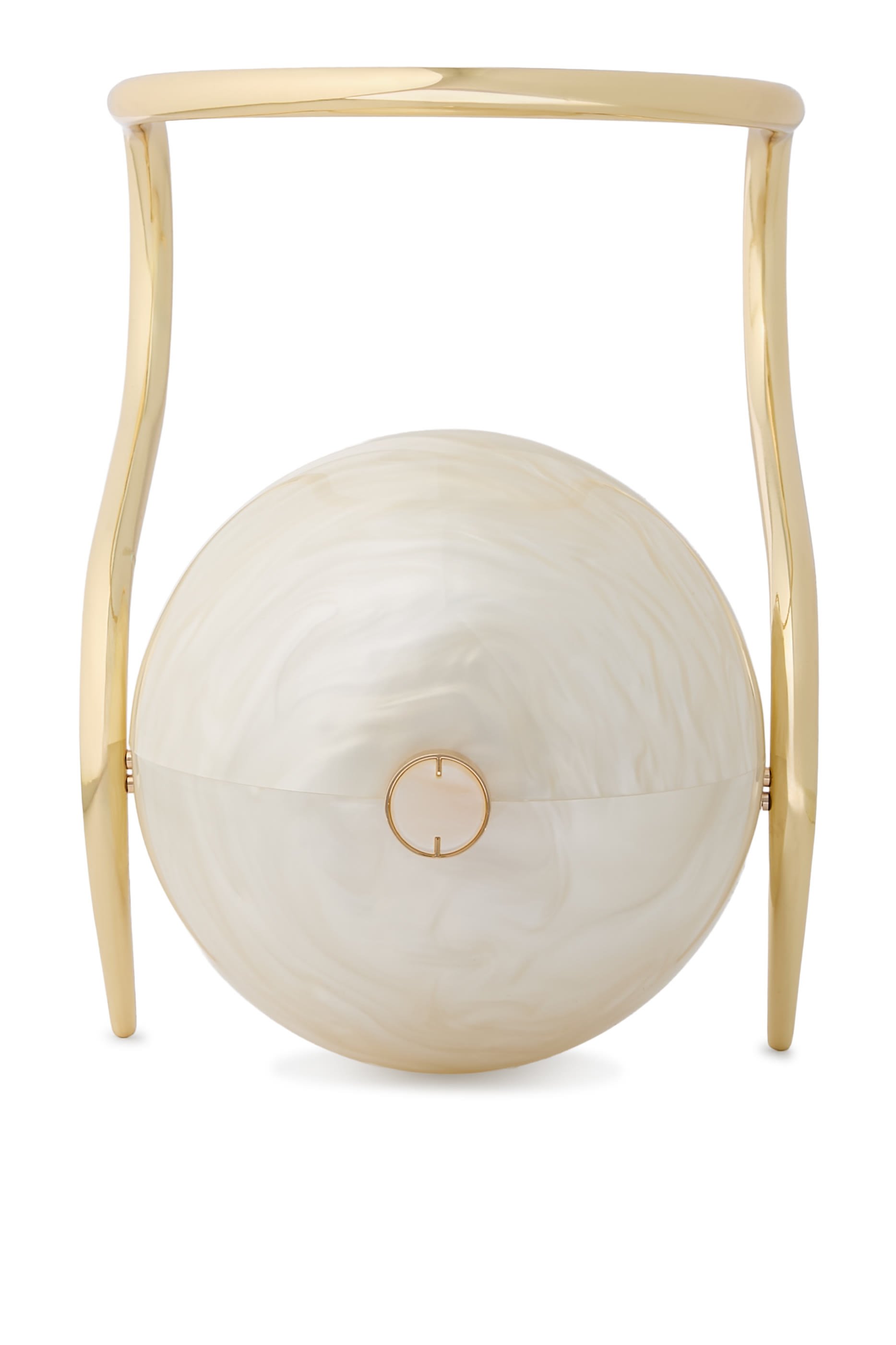 كلاتش بتصميم لؤلؤ بيد علوية