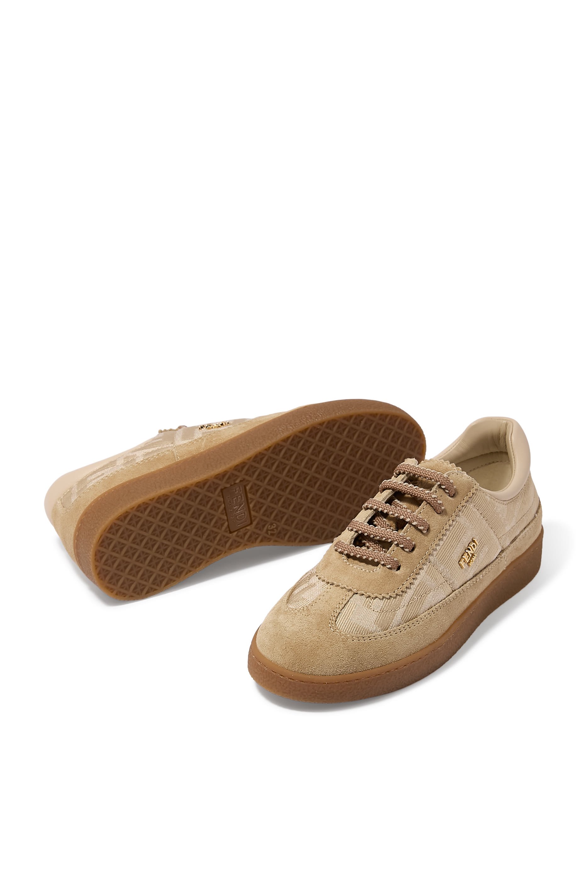 سنيكرز برباط للإغلاق وشعار الماركة للأطفال