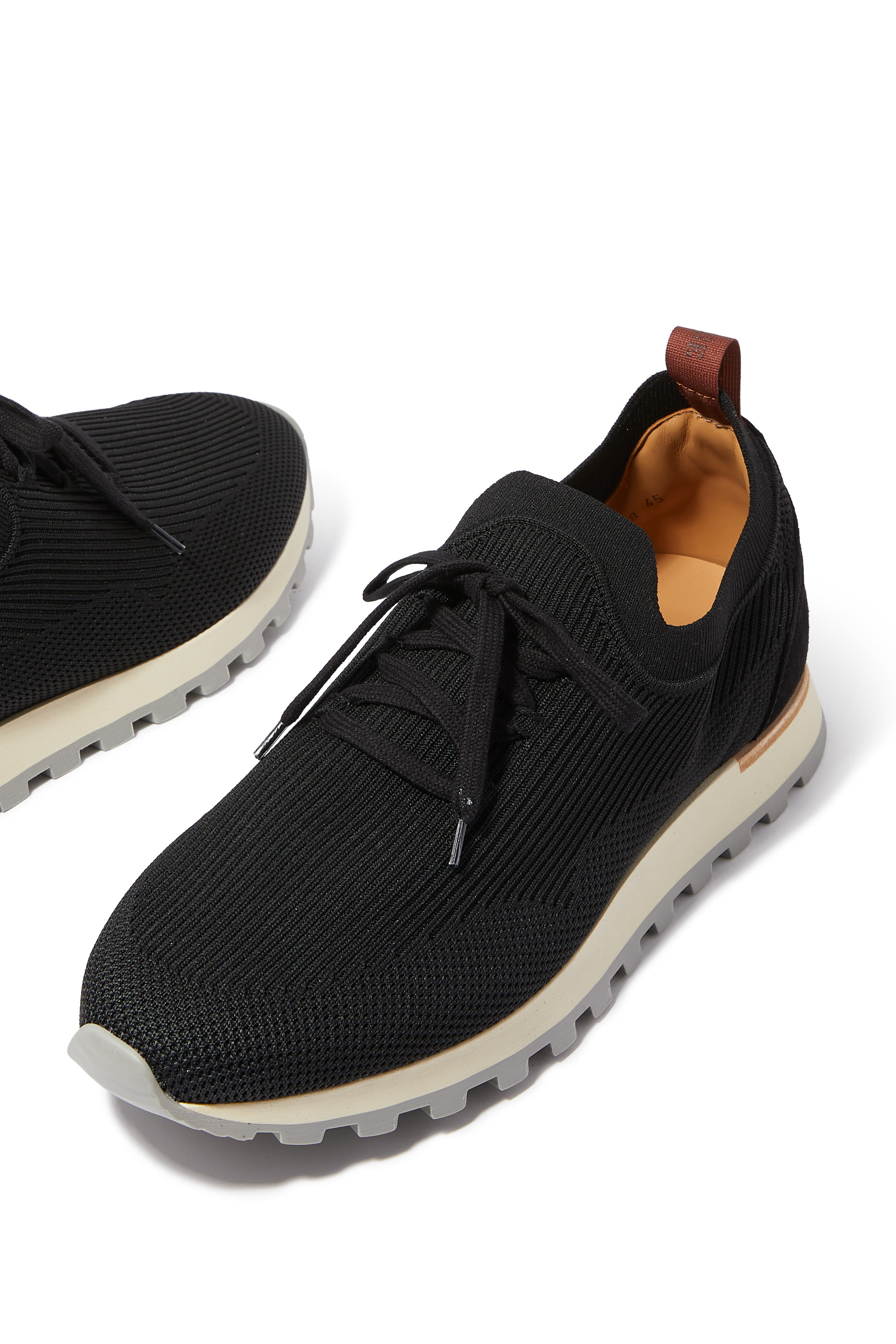 سنيكرز فلكسي للمشي