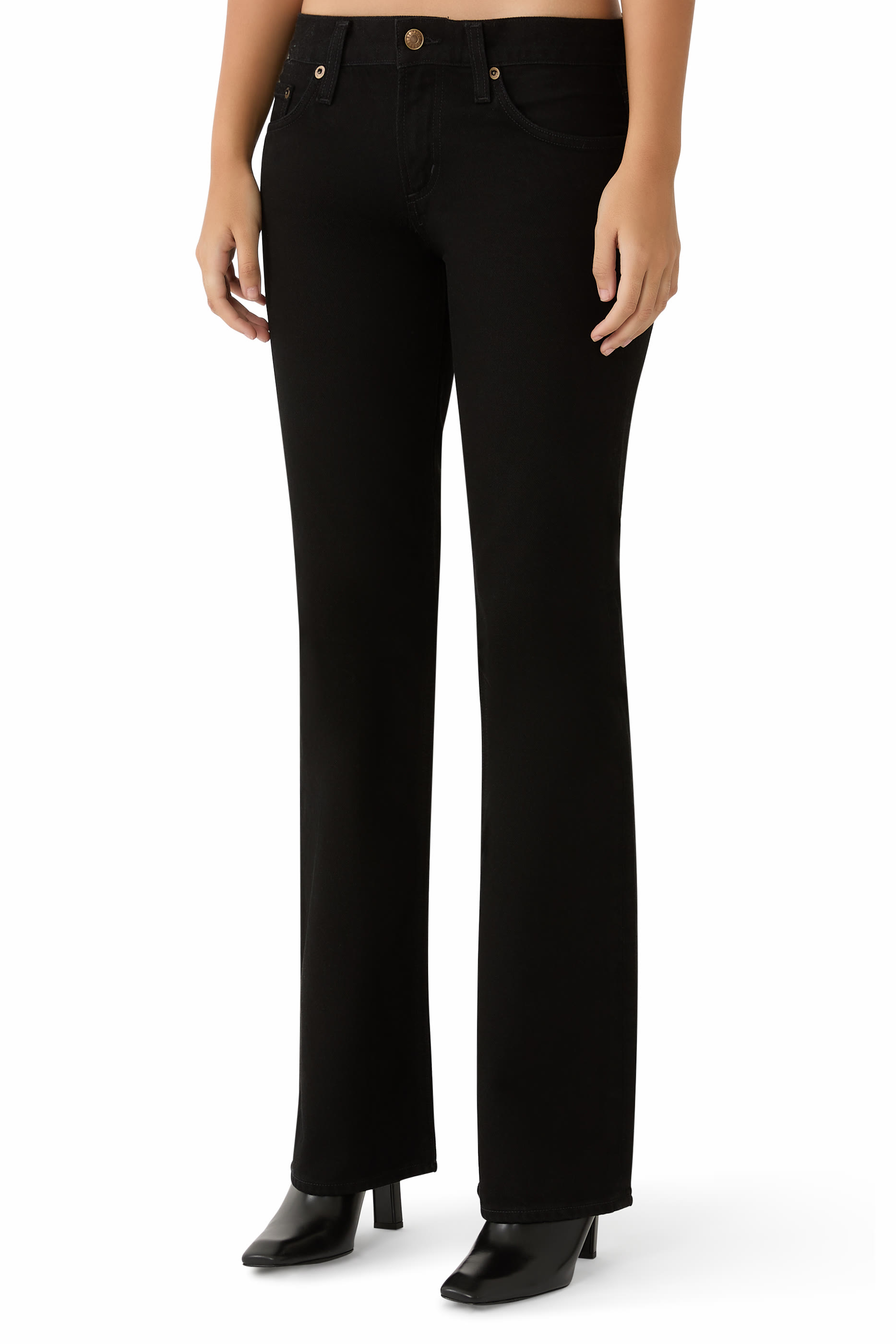 بنطال بقصة ضيقة بحواف واسعة وخصر منخفض قماش خفيف الوزن