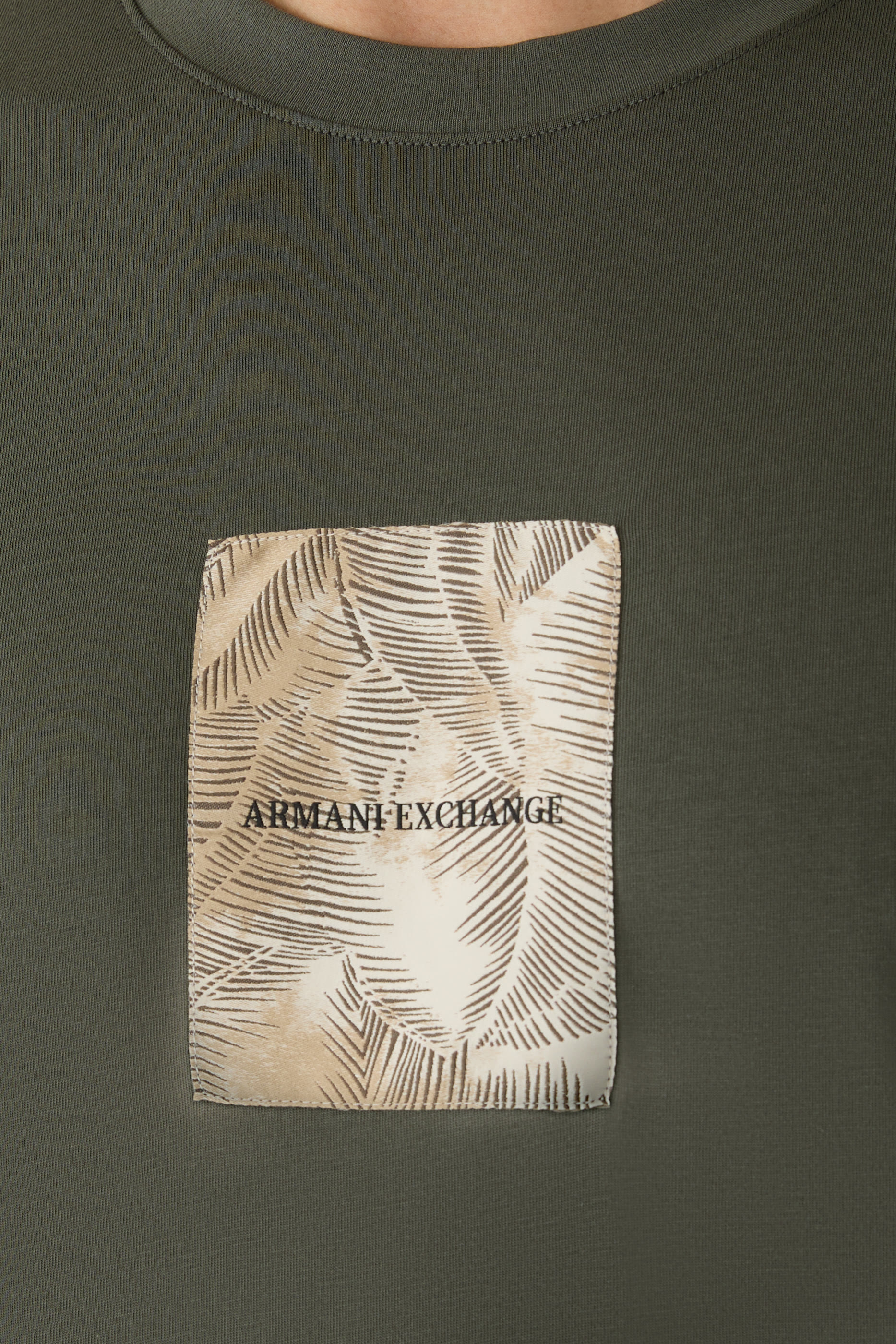 تيشيرت إبيزا بشعار الماركة