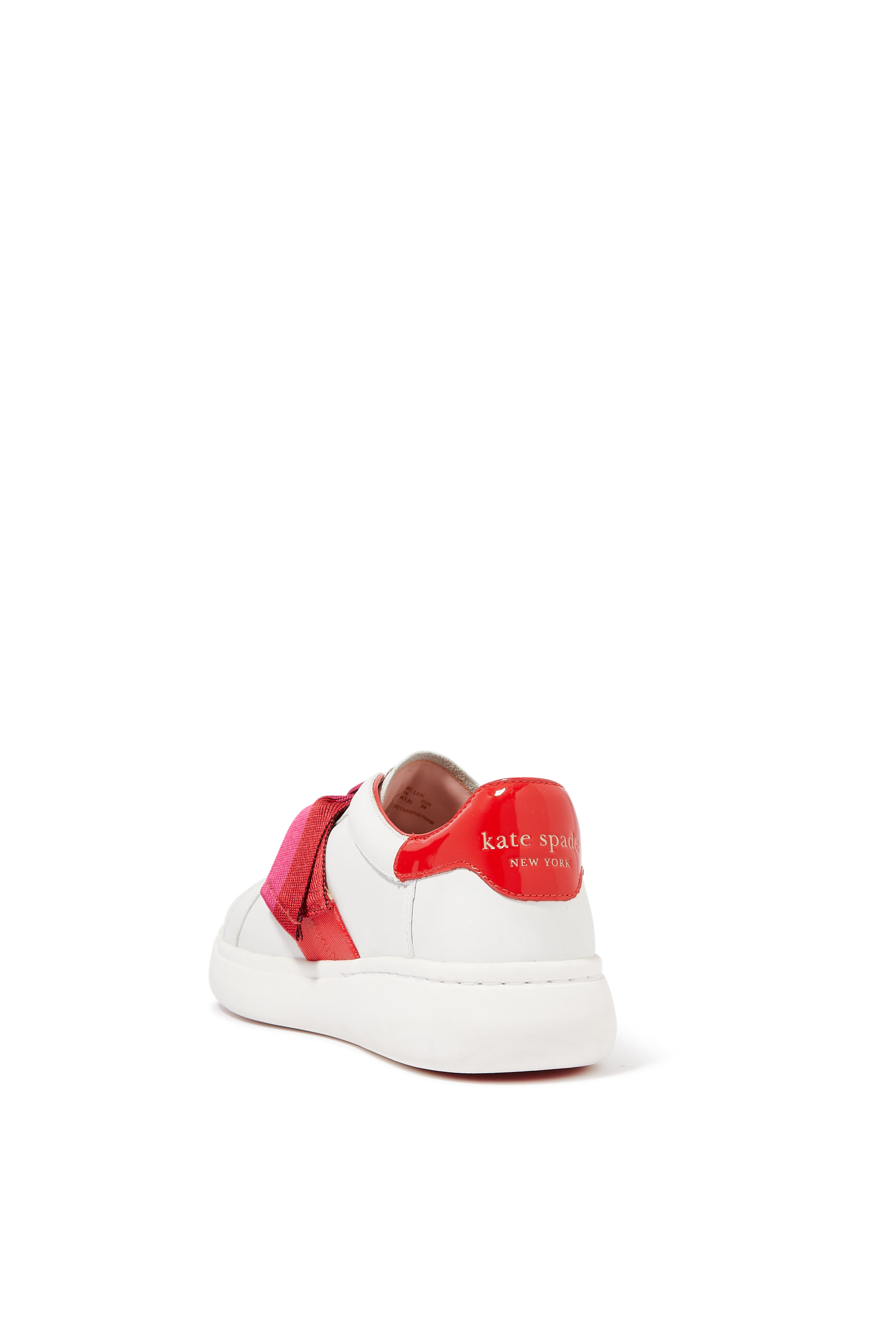 سنيكرز ليكسي