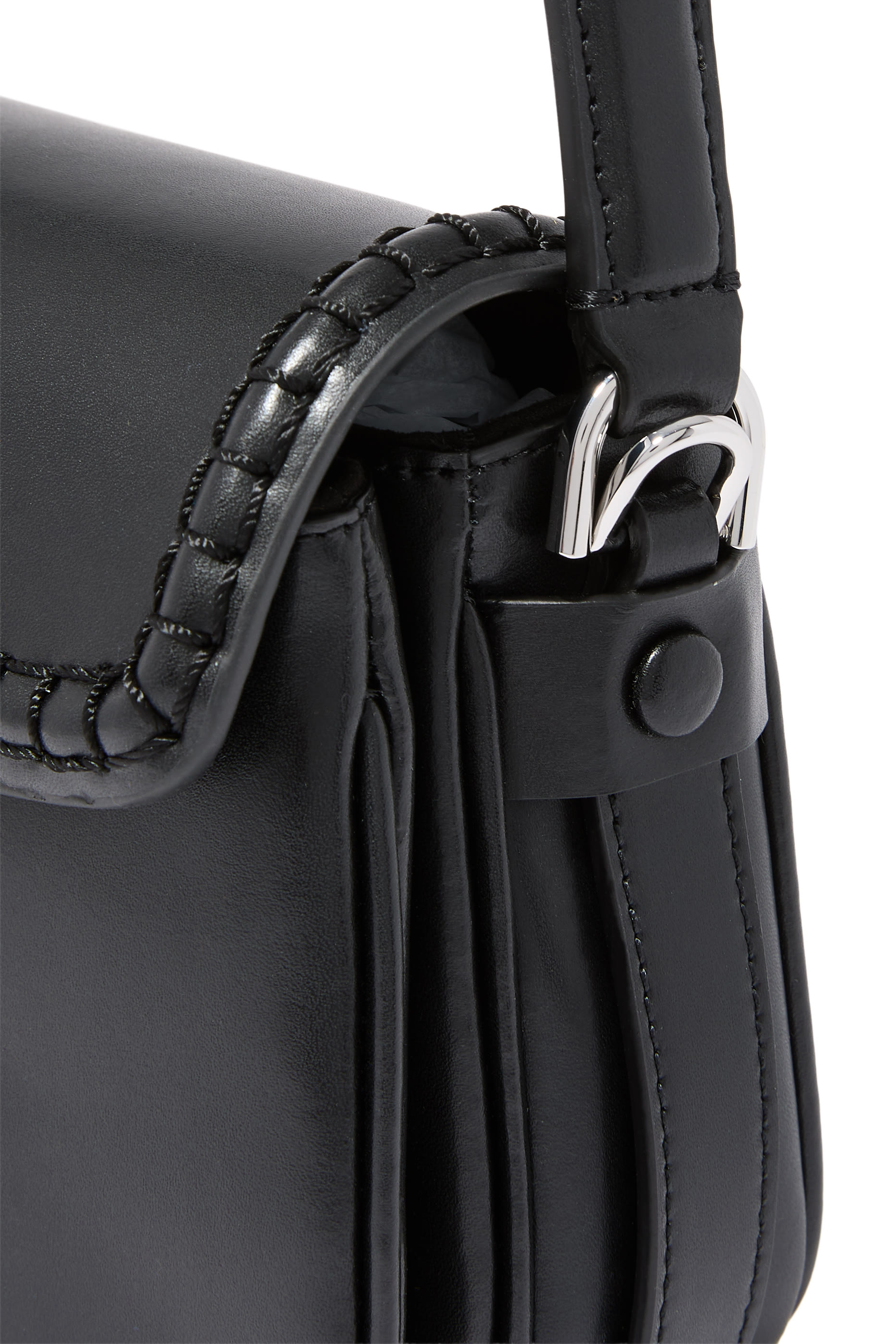 حقيبة كروس بودي بخياطة بارزة في الأمام ونقشة الضفيرة