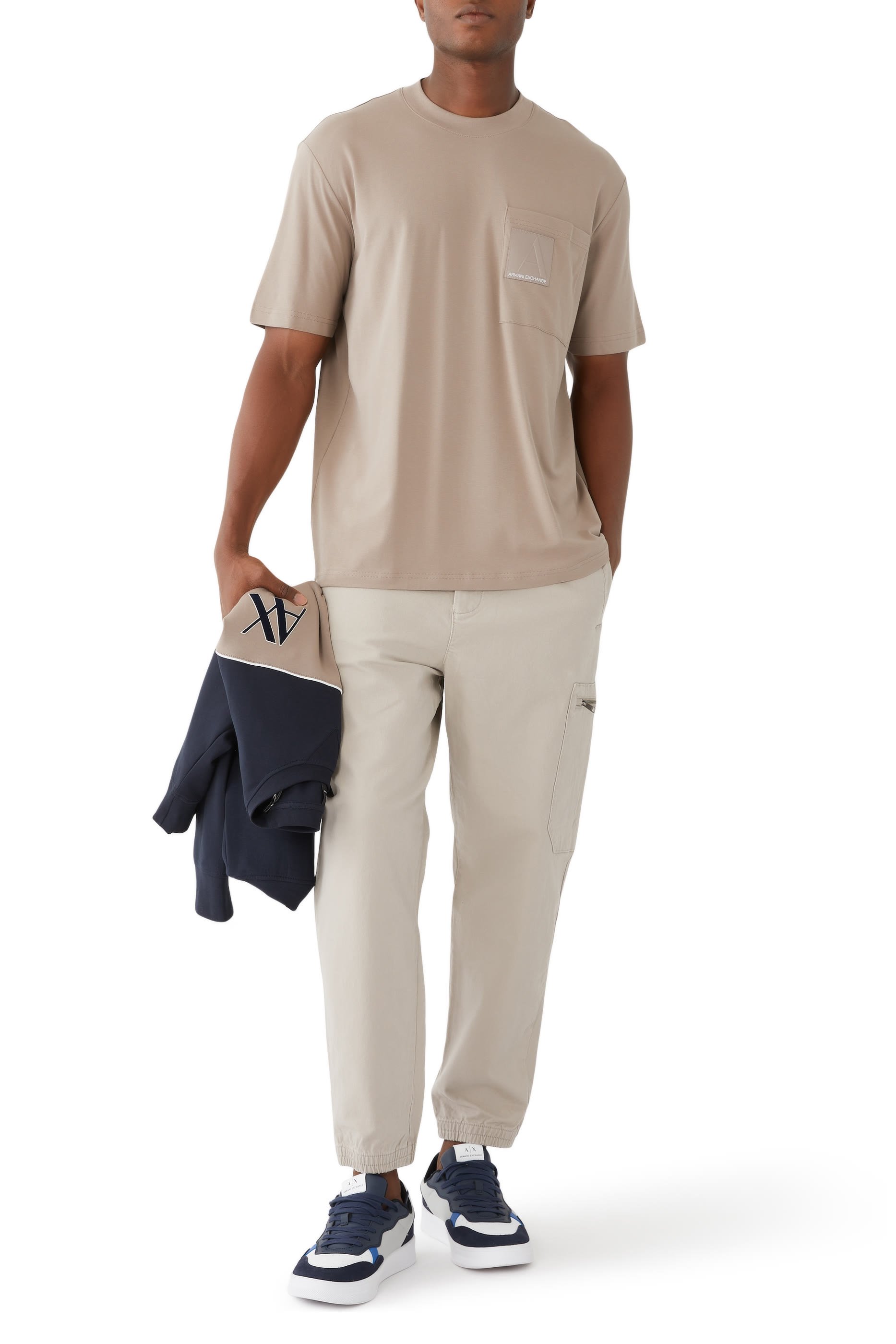 تيشيرت قطن عضوي بشعار الماركة