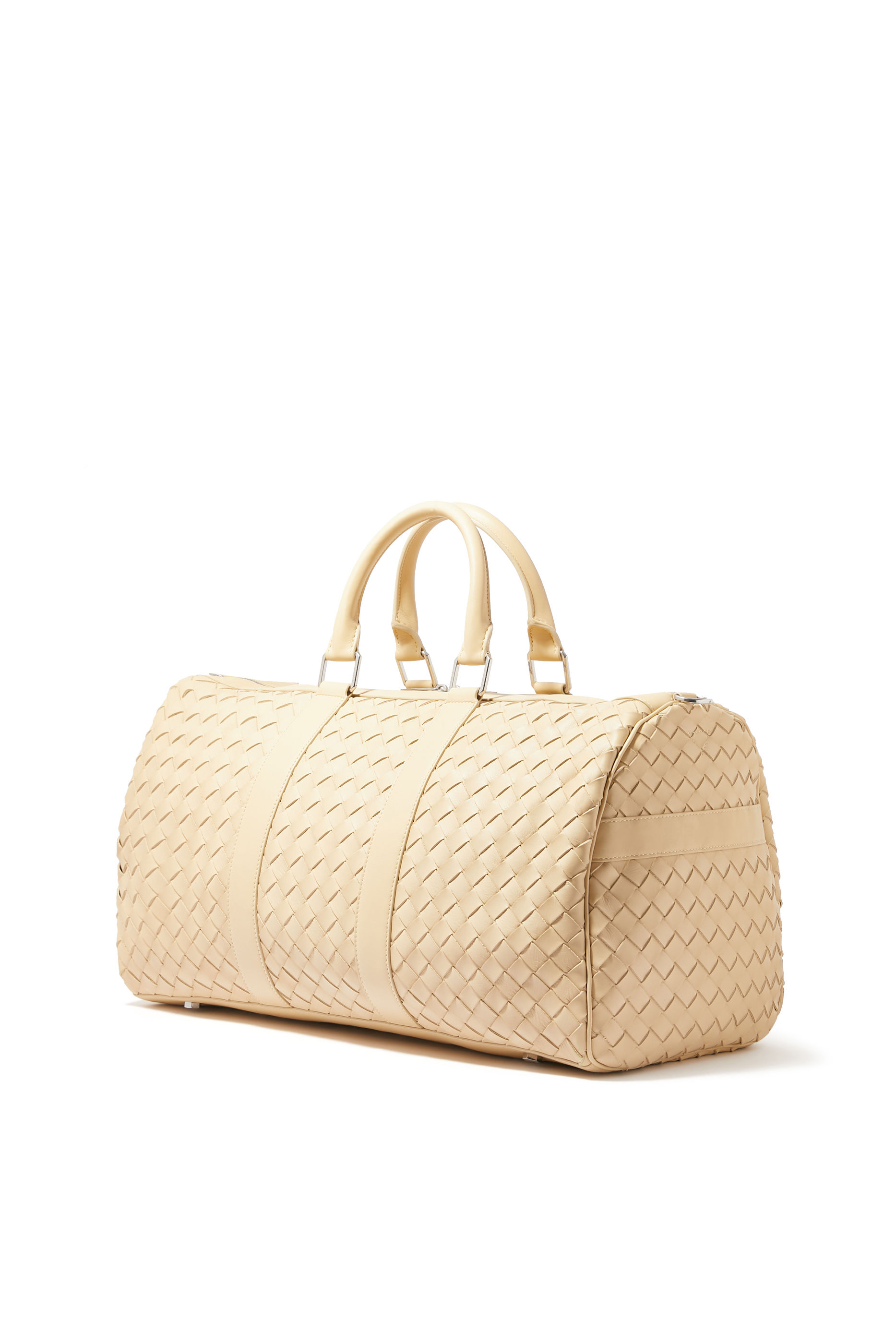 حقيبة دافل بتصميم مجدول