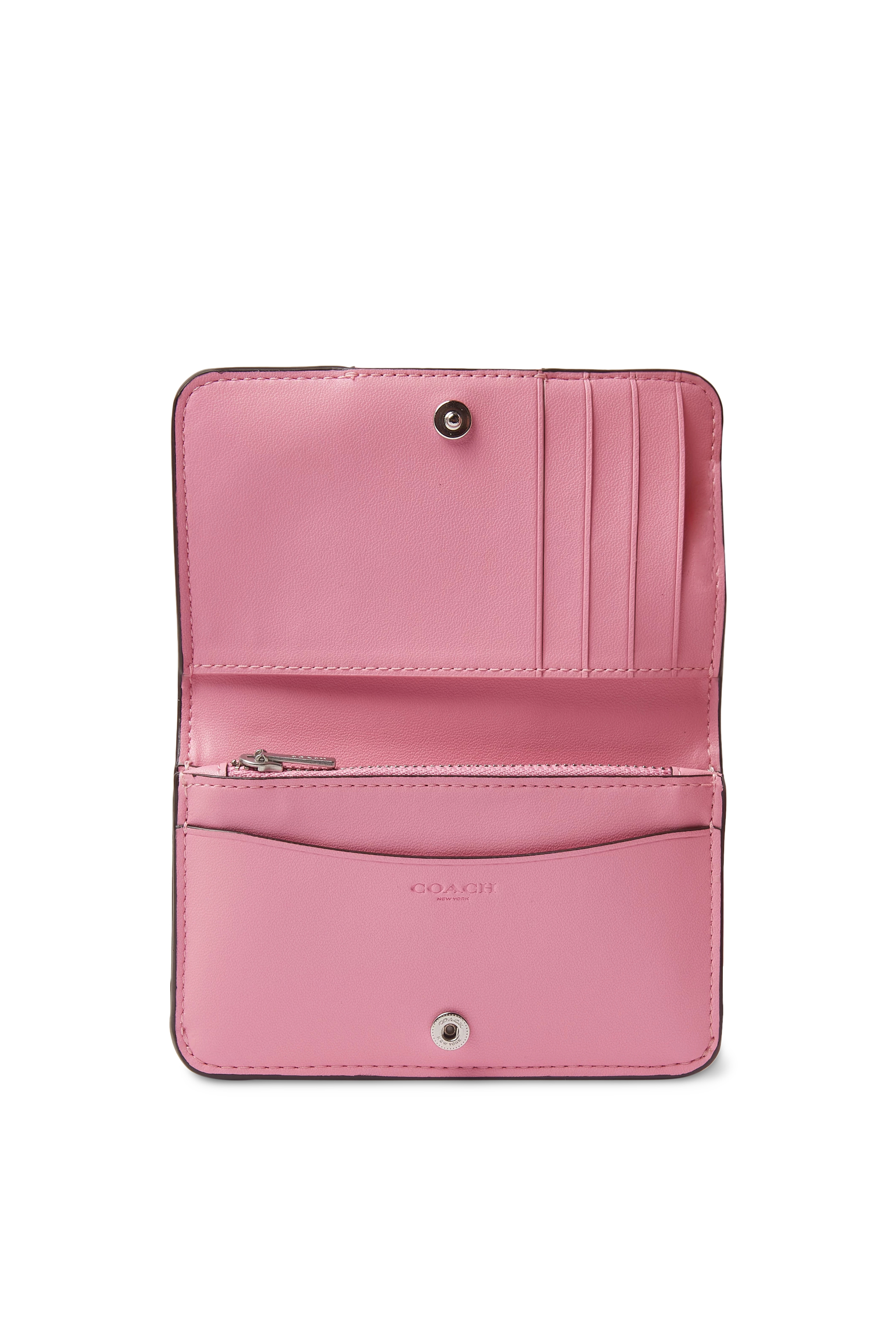 حافظة بطاقات ايسنشال بتصميم رفيع قماش قنب بشعار الماركة