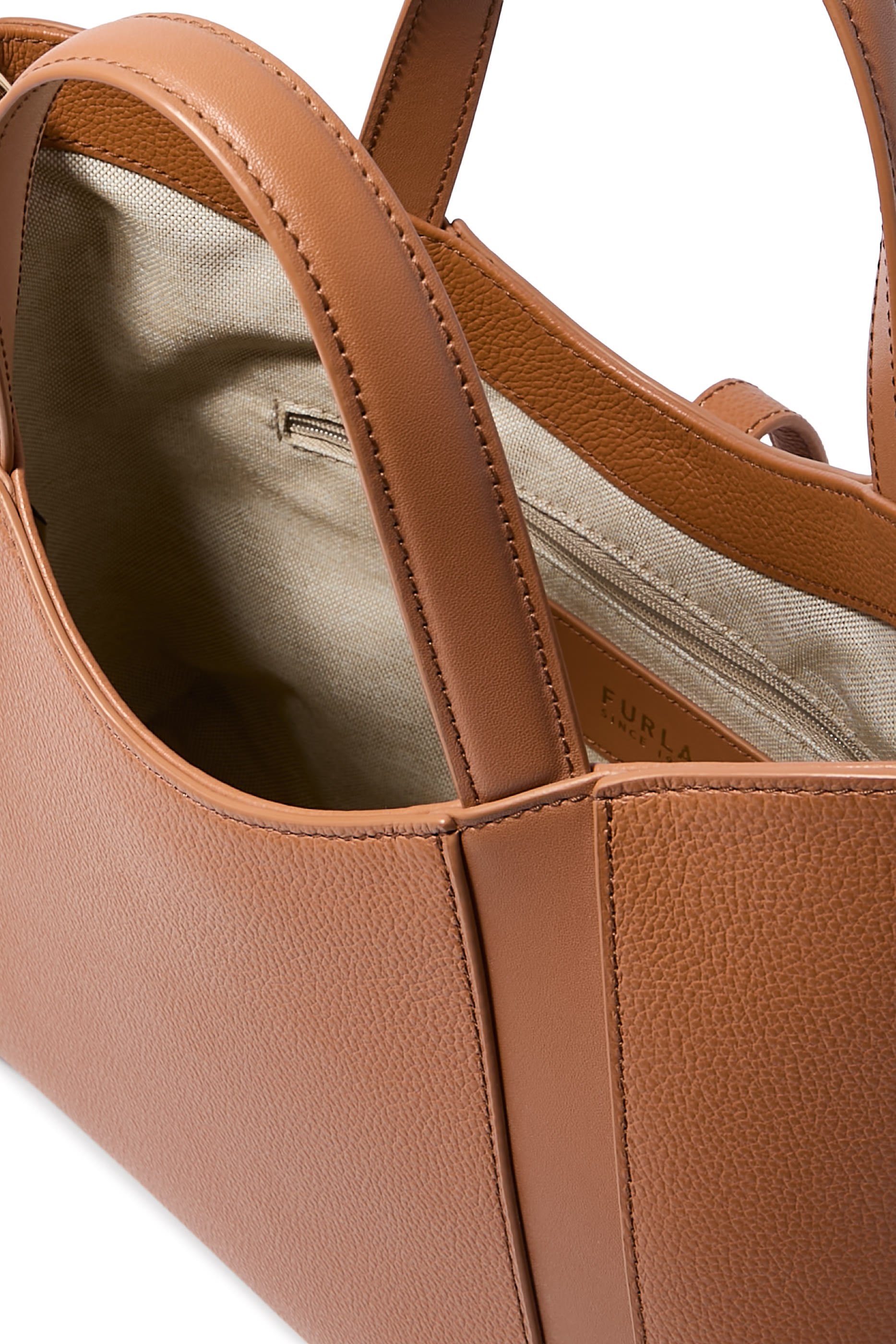 حقيبة يد غوتشيا اس جلد بارز الملمس