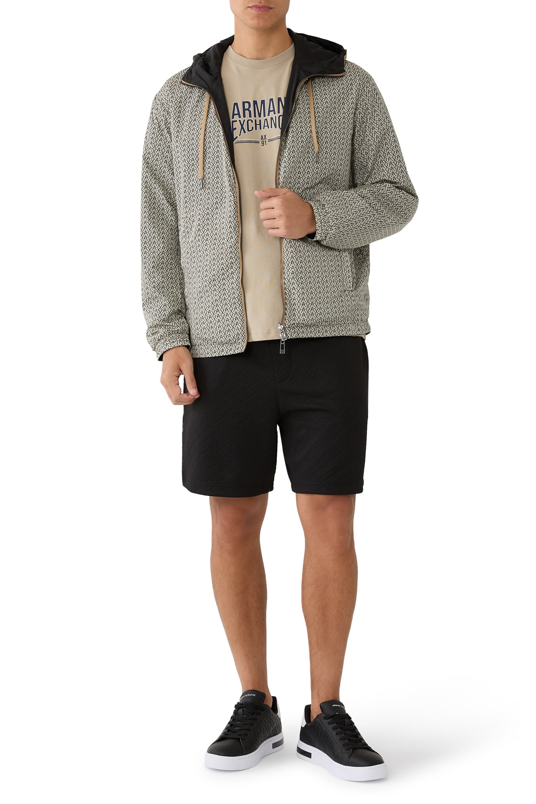 جاكيت بتصميم قميص وهودي