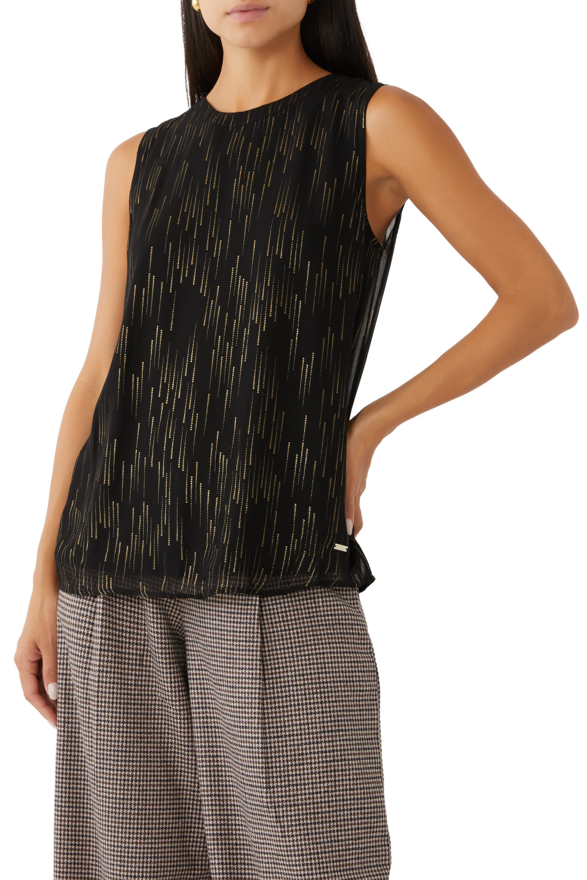 بلوزة فوال بتفاصيل لوركس