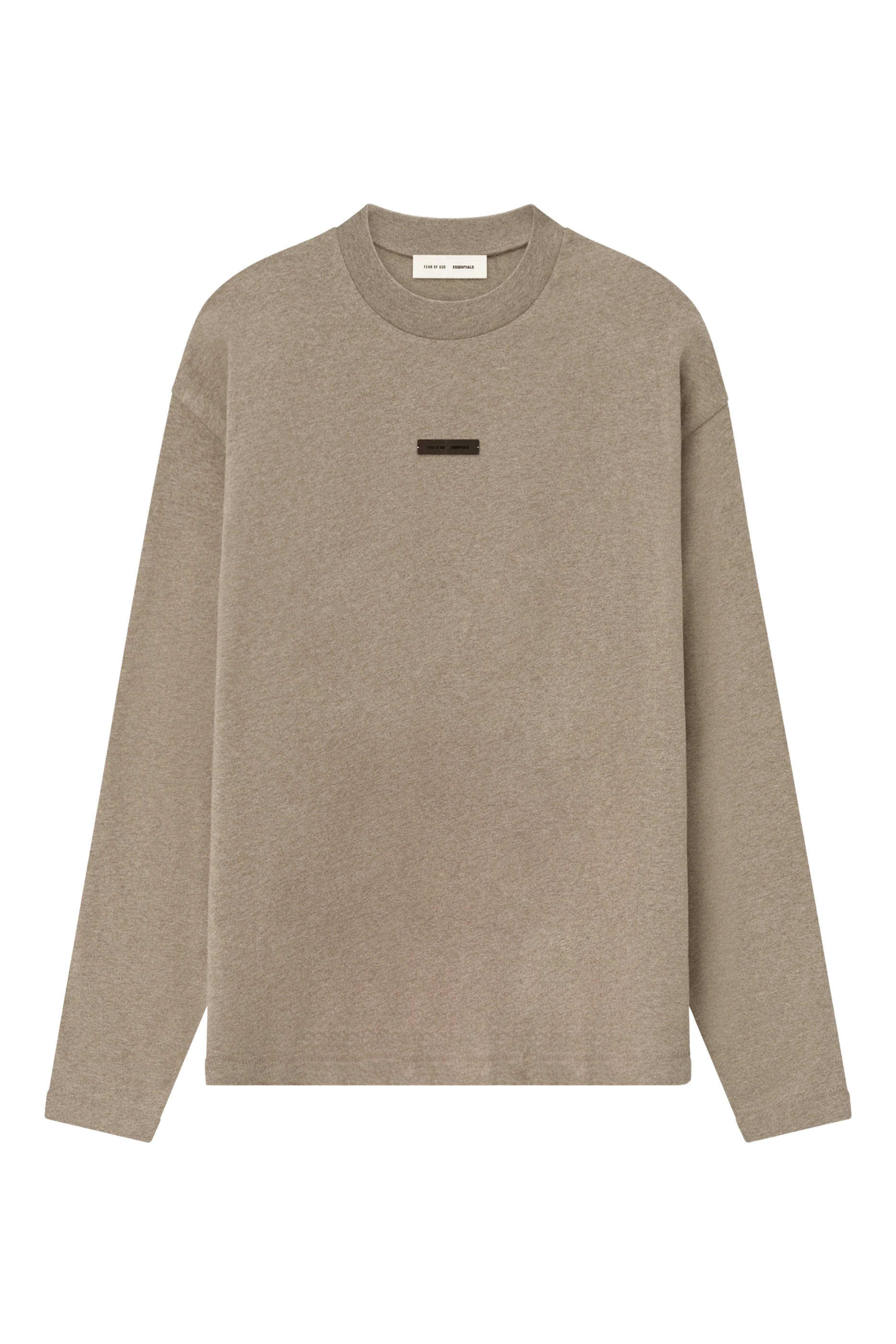 تيشيرت بأكمام طويلة وقصة كلاسيكية