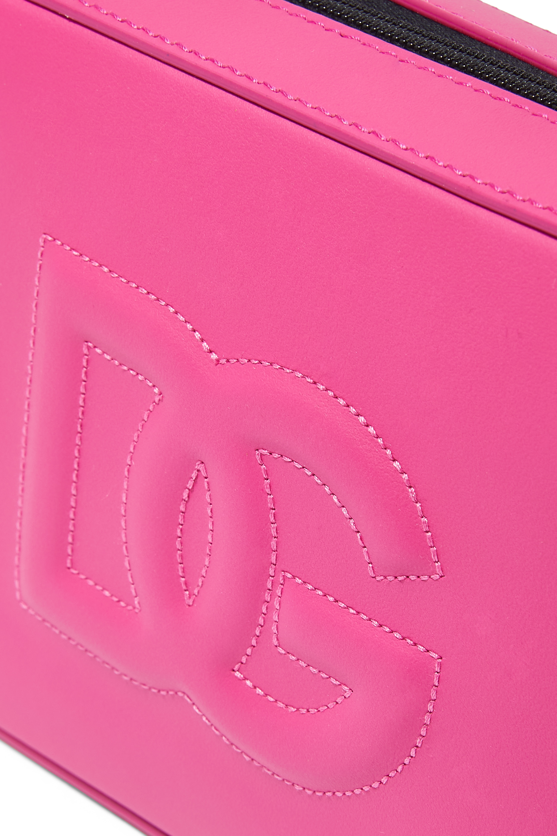 حقيبة كاميرا للأطفال مطرزة بشعار الماركة