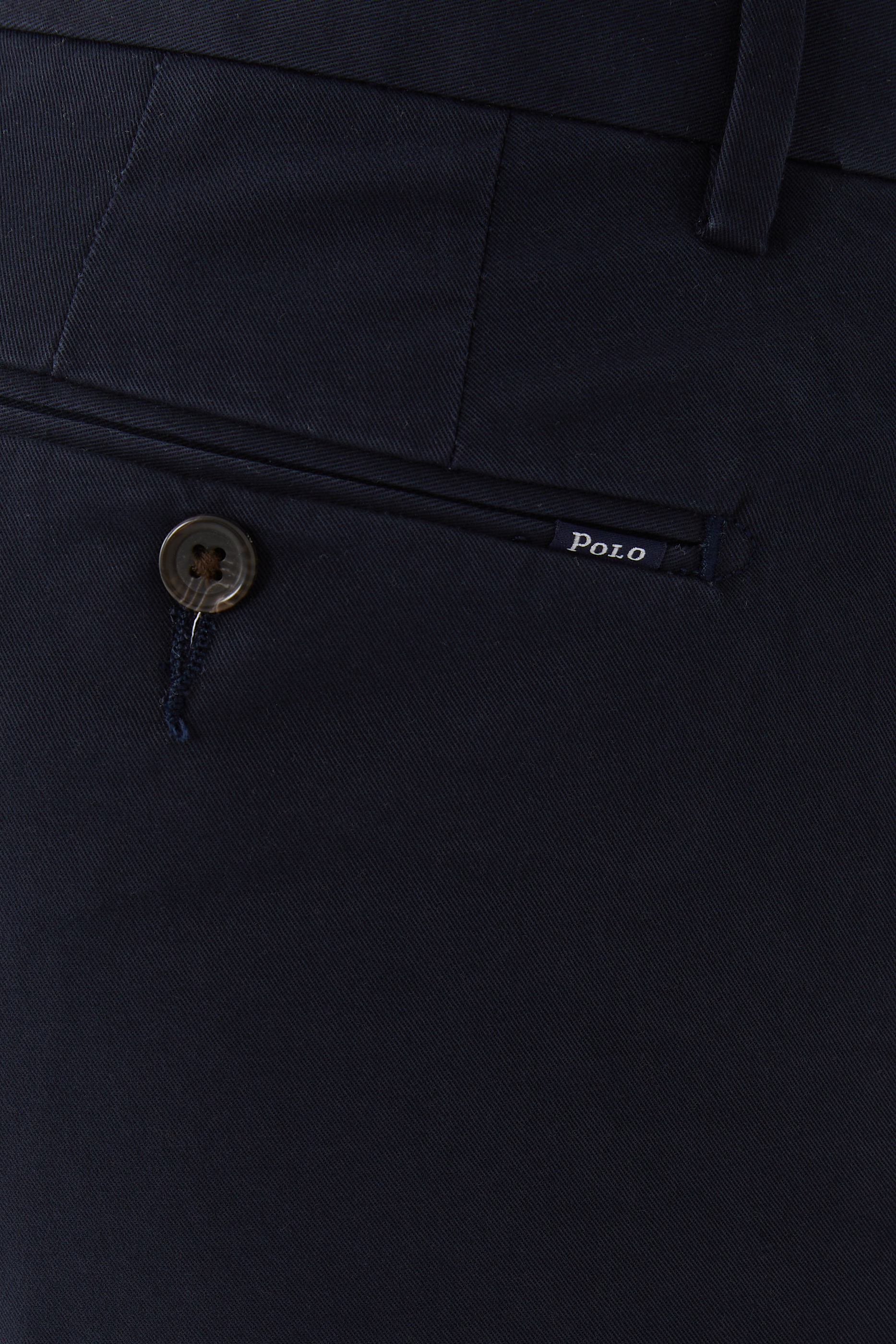 بنطال بجزء أمامي مسطح