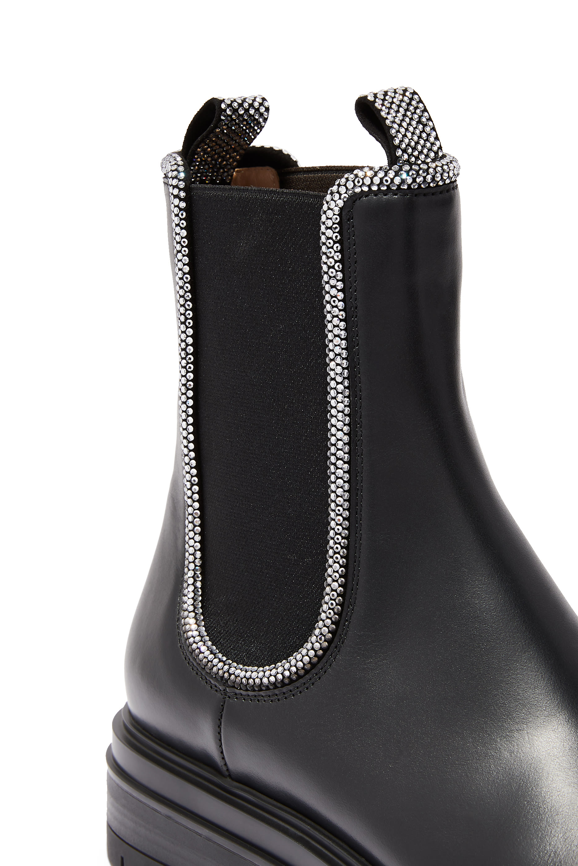 حذاء بوت تشستر مرصع بالكريستال