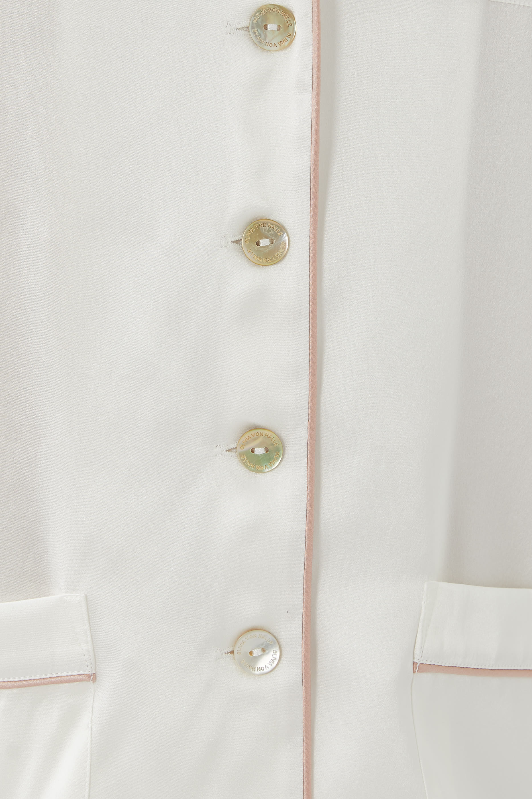 طقم بيجامة كوكو ساتان حريري