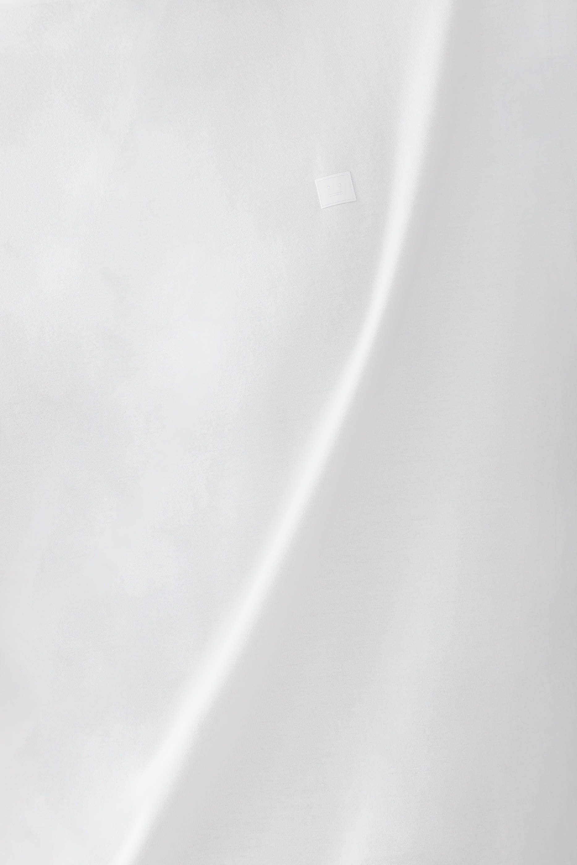 تيشيرت إيرام يو فايس