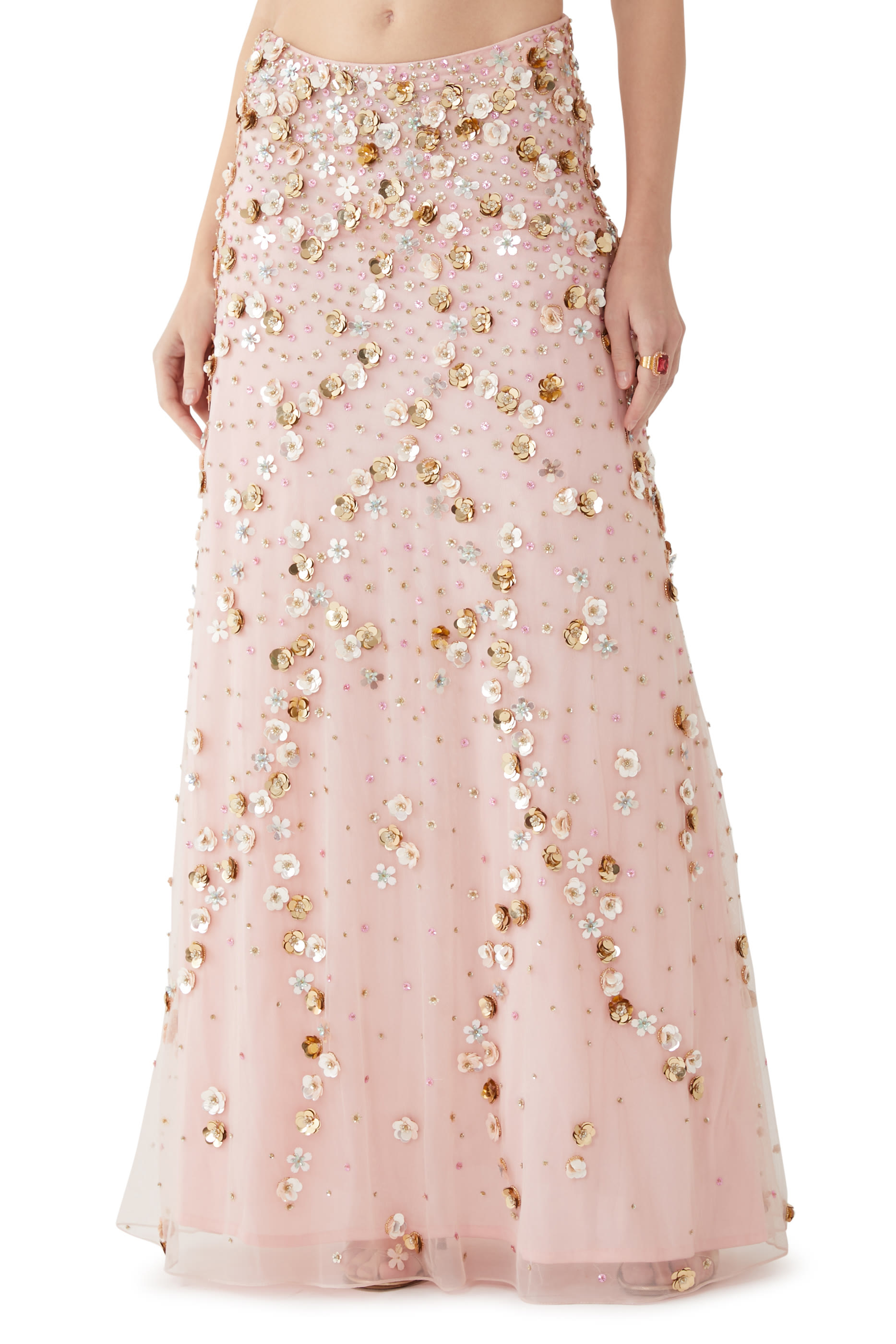 فستان سهرة إنايا ساري بكتف مكشوف درابيه مطرز