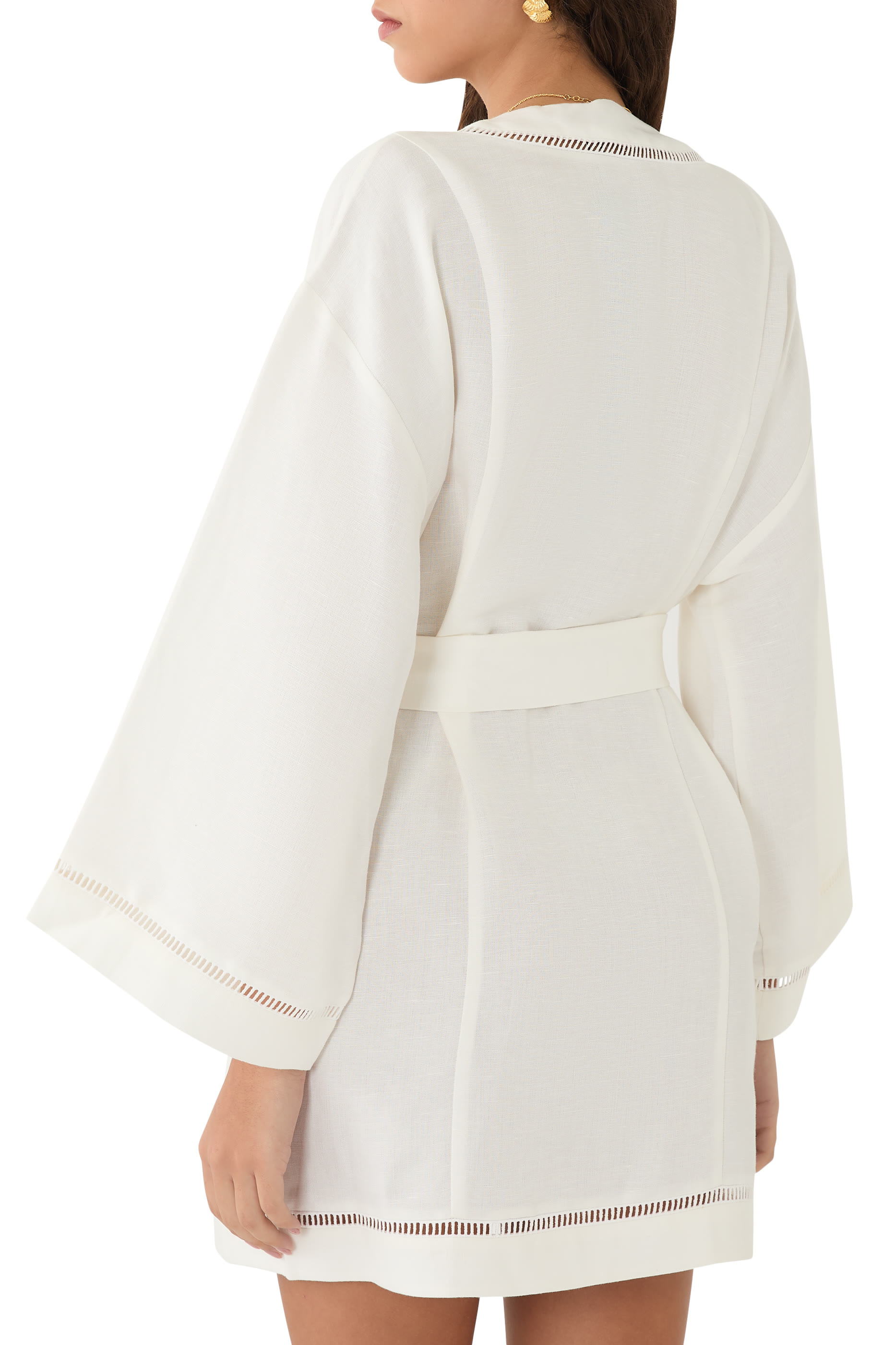 فستان إيزي قصير بأكمام طويلة