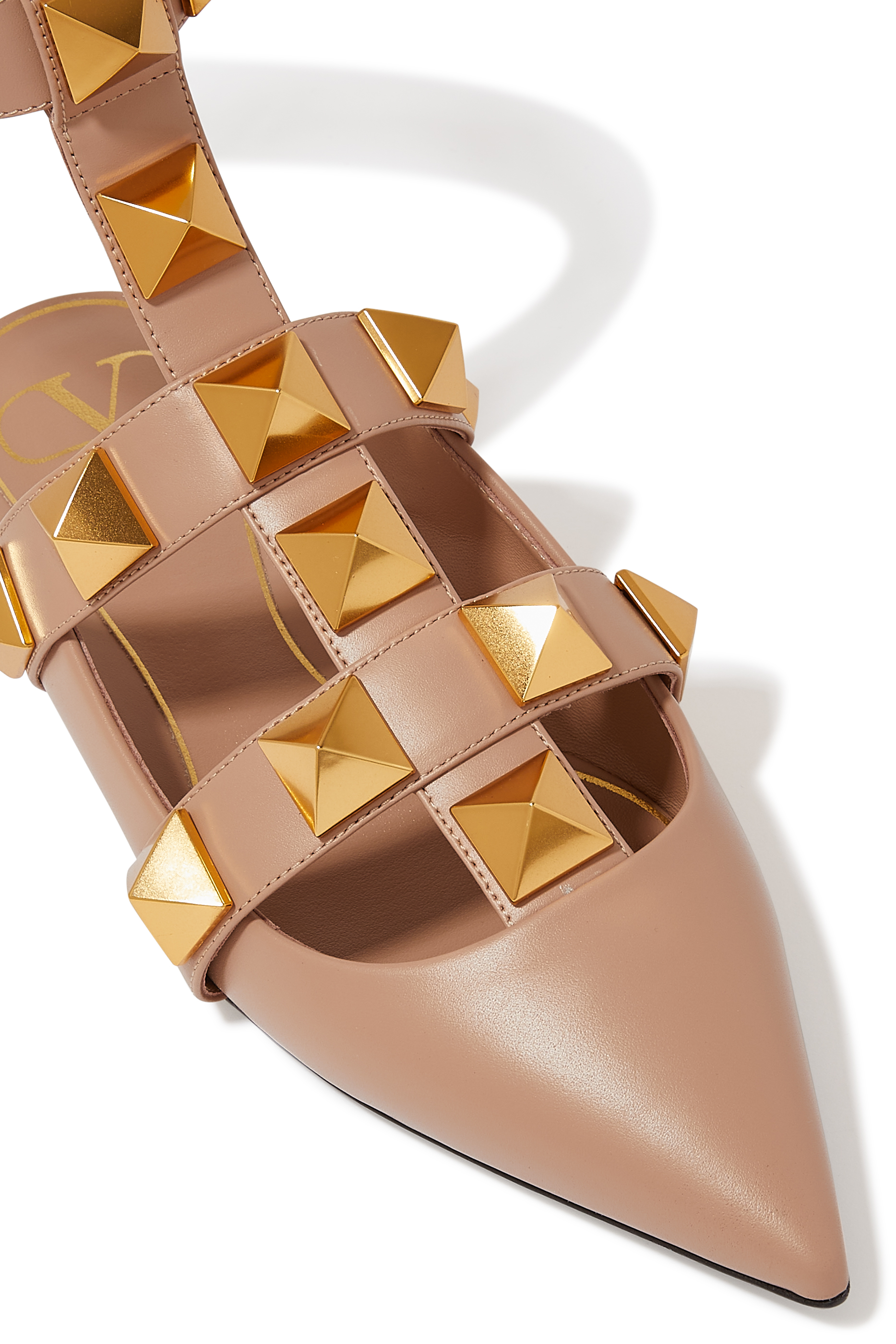 حذاء باليرينا فالنتينو غارافاني رومان بحلي هرمية